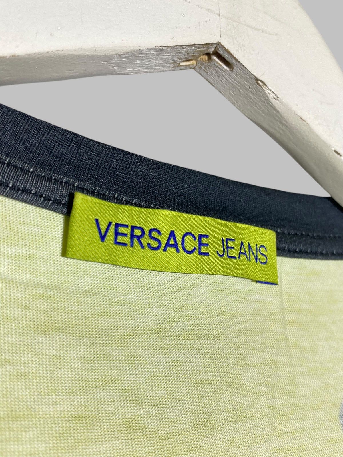 Versace Jeans Couture Versace Jeans Baroque All Over Print T-shirt Size US XS / EU 42 / 0 - 10 Thumbnail