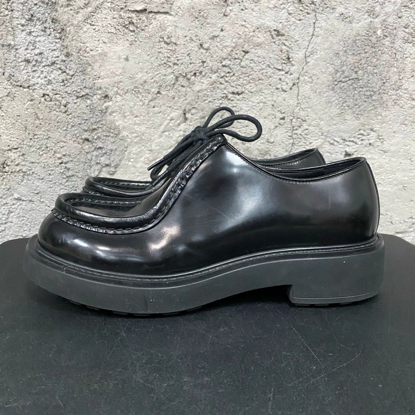 Prada Prada Loafers US 7.5 Pre-owned Size US 7.5 / IT 37.5 - 2 Thumbnail