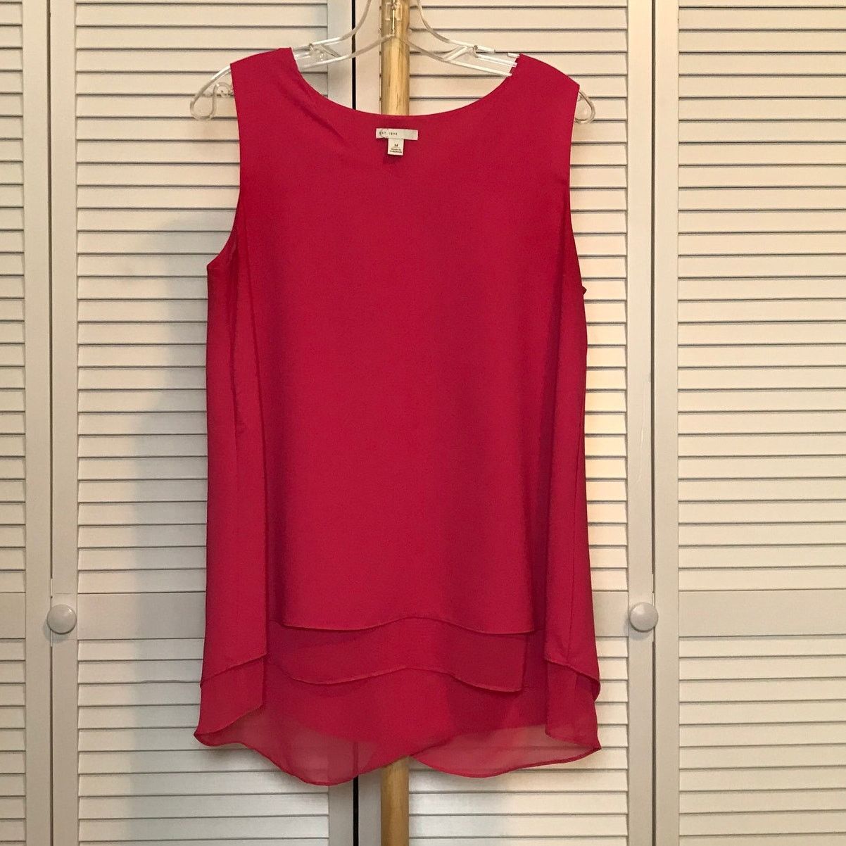 Other C established 1946 Layered V-neck Sleeveless Line Blouse M Size M / US 6-8 / IT 42-44 - 1 Thumbnail