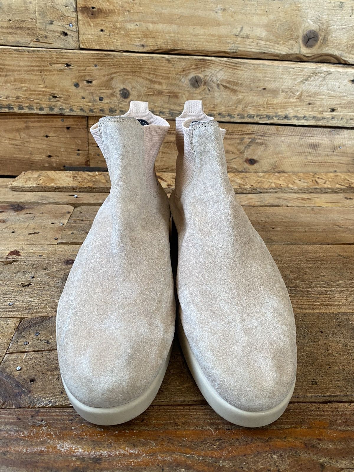 Marc Newson × R.M. Williams R.m.williams yard boots dusty pink suede chelsea boots sz11 Size US 11 / EU 44 - 6 Thumbnail