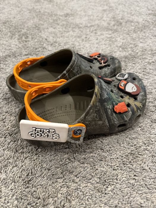 Crocs size 4 online 6