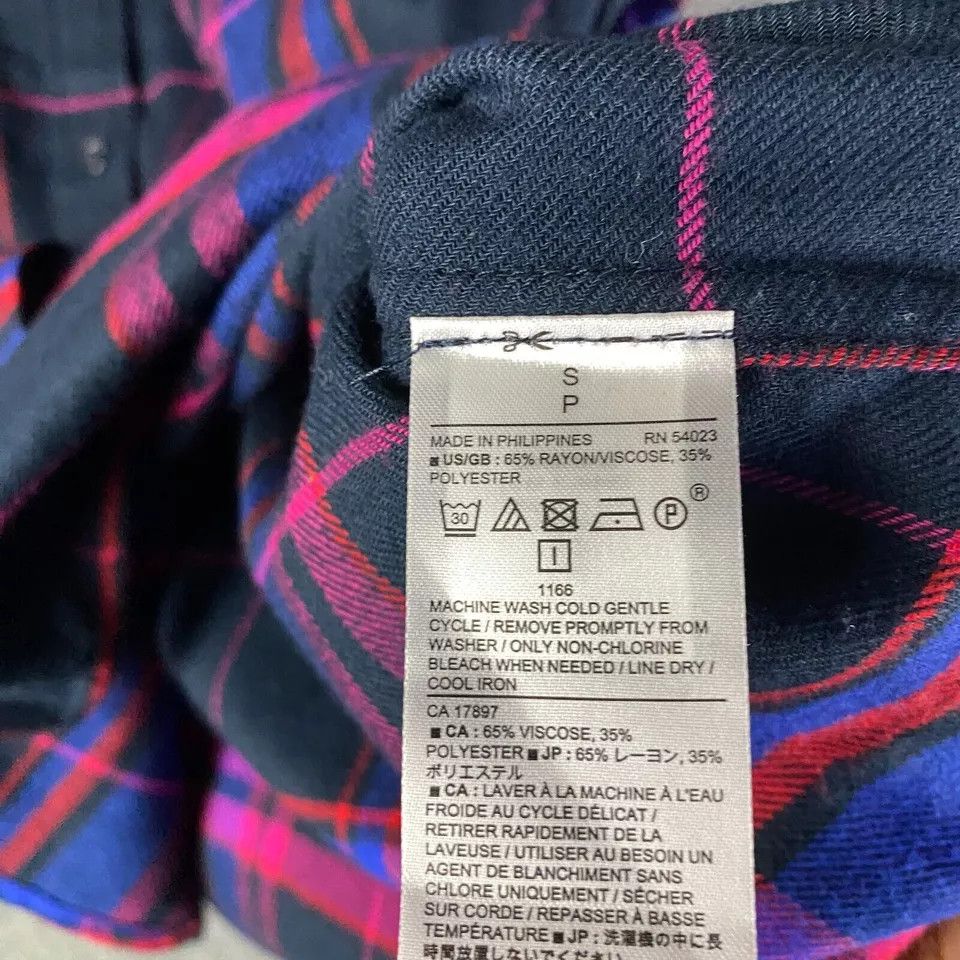 Banana Republic Banana Republic Top Women's Small Boyfriend Fit Button Up Size S / US 4 / IT 40 - 6 Thumbnail