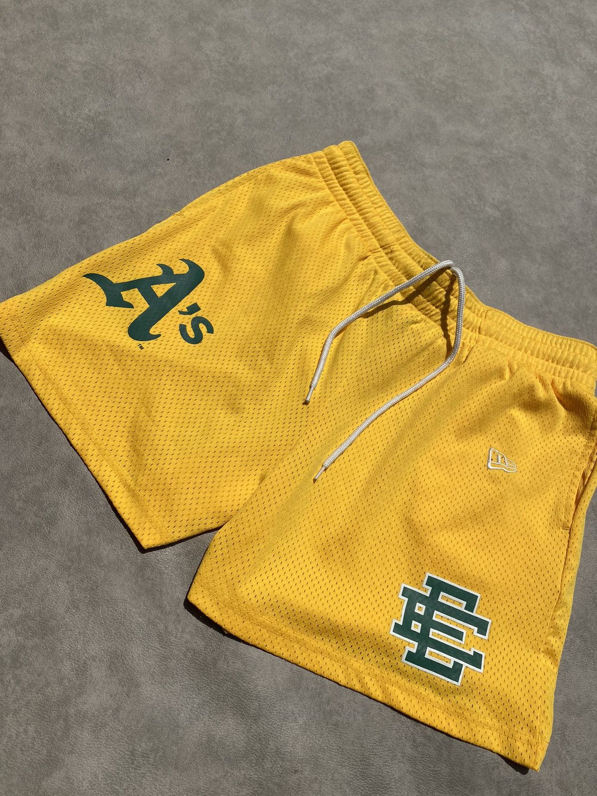 NWT ERIC EMANUEL x NEW ERA EE OAKLAND A's Men's Short Yellow Color.Size 3XL