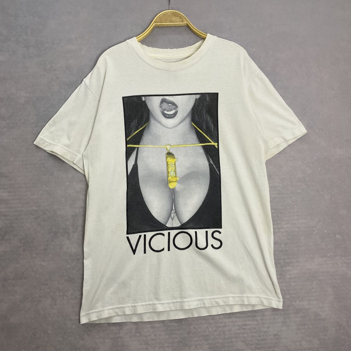 DGK × Powell Peralta × Sex Skateboards DGK Sexy photo Tee Vicious Size US M / EU 48-50 / 2 - 1 Thumbnail
