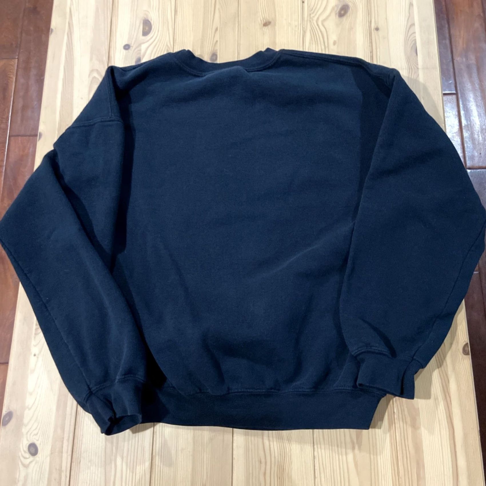 Gildan VINTAGE Gildan Sweatshirt Mens Large Black White SLEEPING WITH SIRENS Band American Rock Crew Neck Pullover Heavyweight Graphic Print Oversized Size US L / EU 52-54 / 3 - 6 Thumbnail