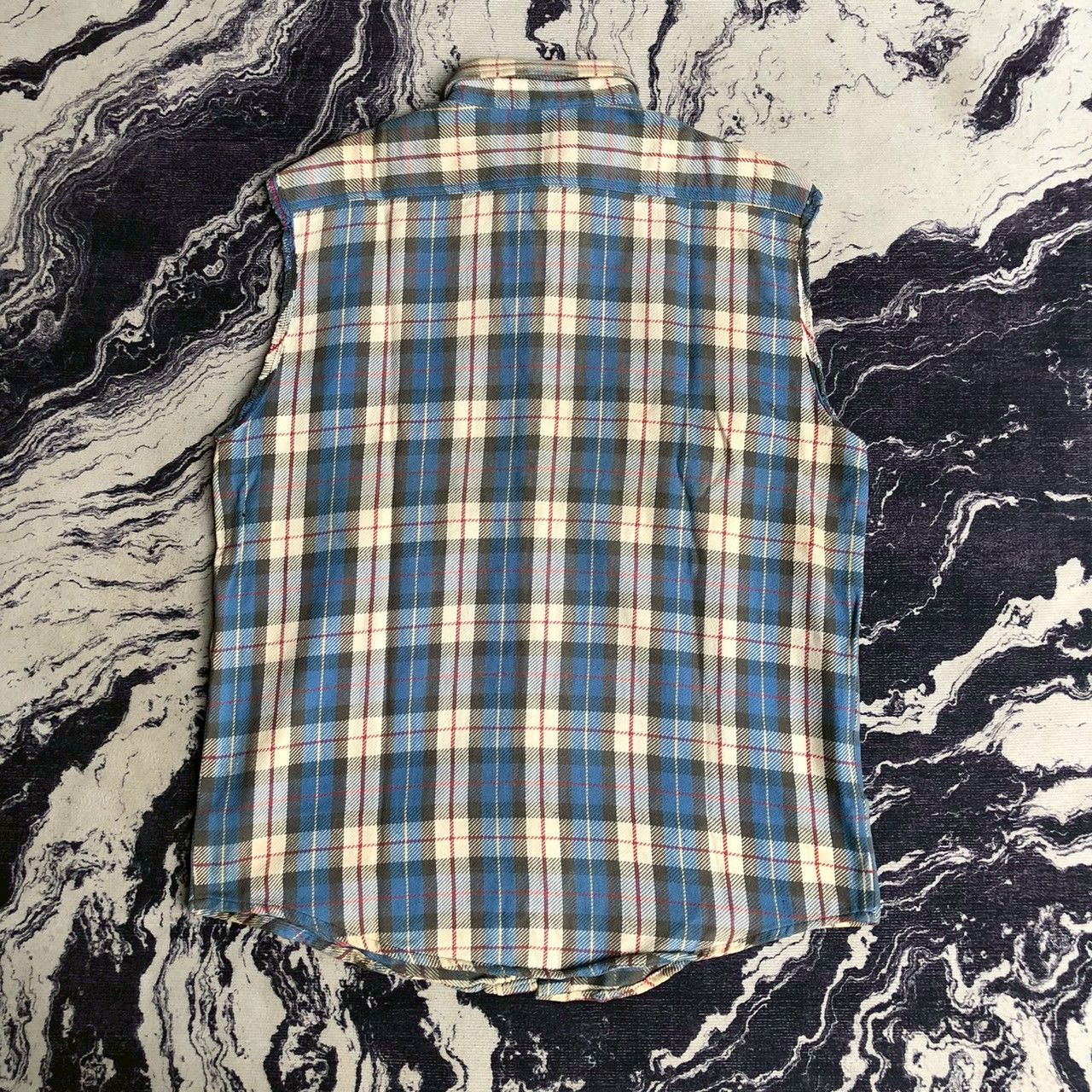 Levi's Vintage 90s Levi’s Alaska Plaid Sleeveless Flannel Shirt Size US L / EU 52-54 / 3 - 2 Thumbnail
