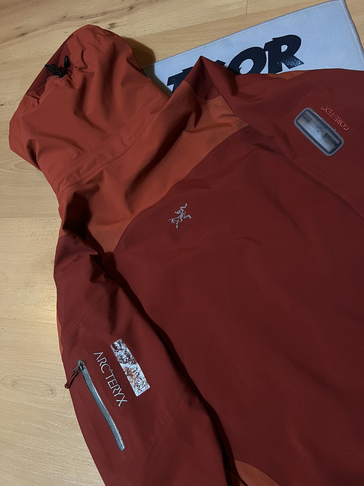 Arc'teryx Arc’teryx Vintage Gore Tex Jacket Red RECCO Size US L / EU 52-54 / 3 - 2 Thumbnail