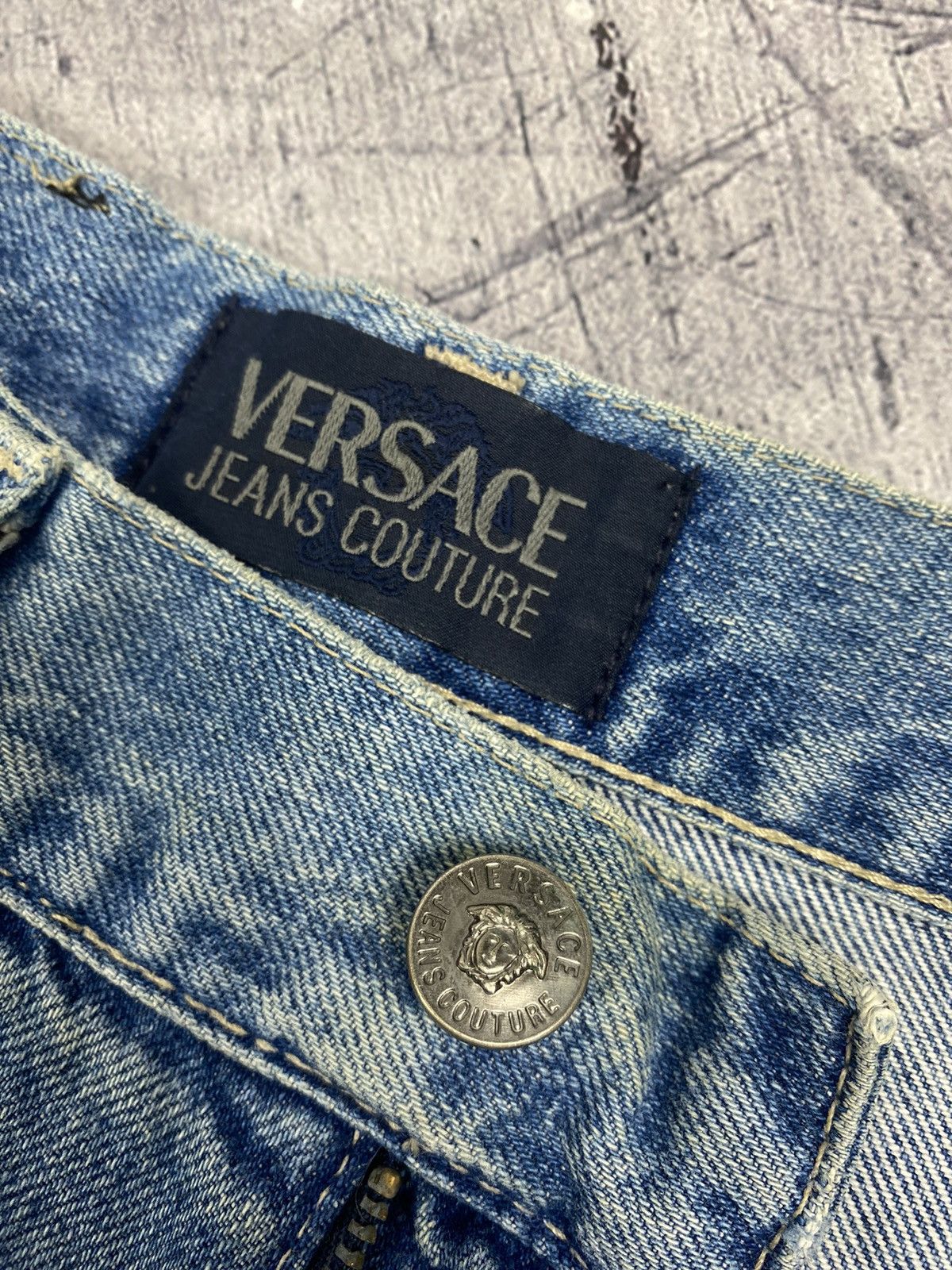 Versace Jeans Couture Vintage 90s Versace Jeans Couture Washed Luxury Denim Jeans Size US 30 / EU 46 - 20 Thumbnail