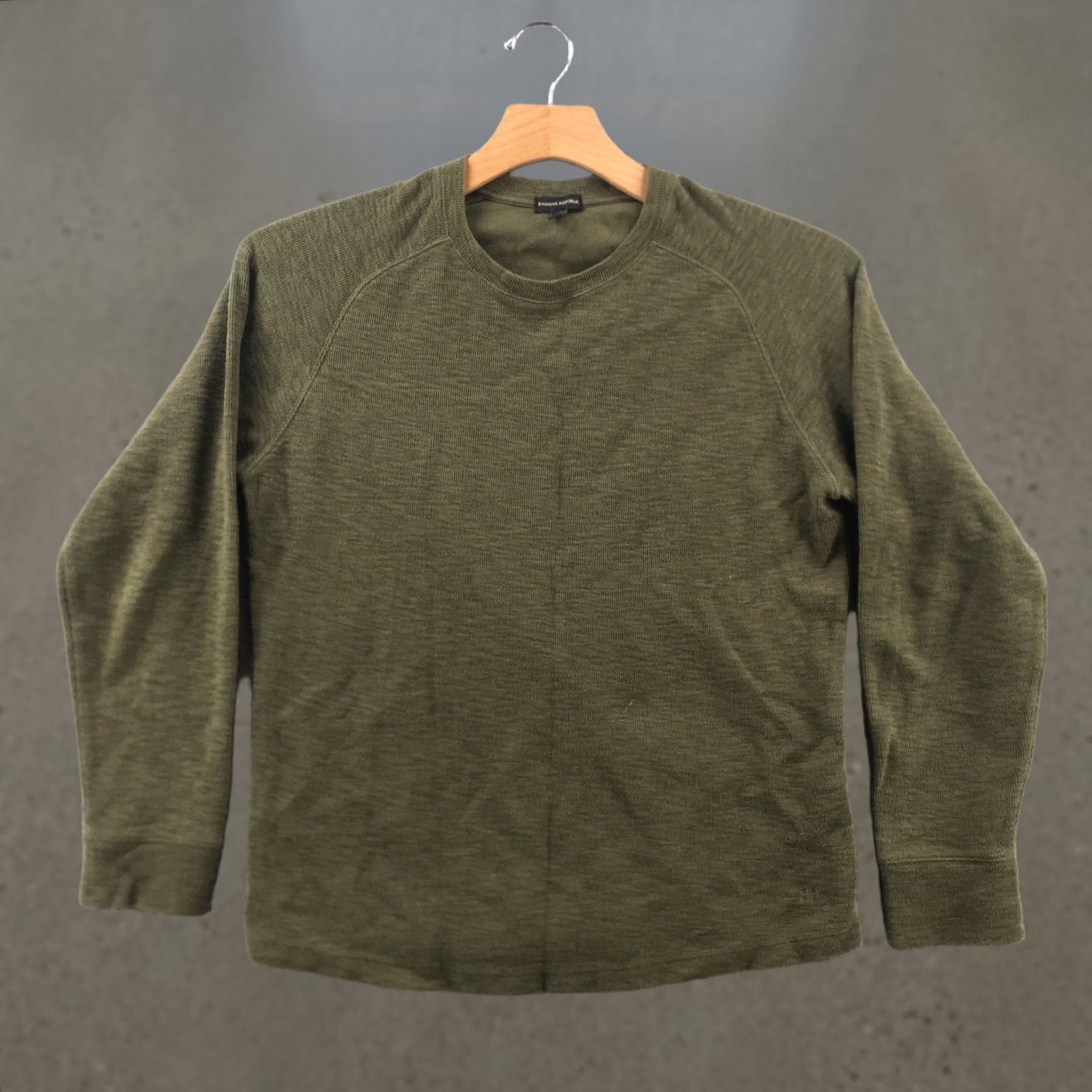 Banana Republic Banana Republic Raglan Sleeve Tee Tshirt Mens M Green Long Sleeve Cotton Blend Size US M / EU 48-50 / 2 - 1 Thumbnail
