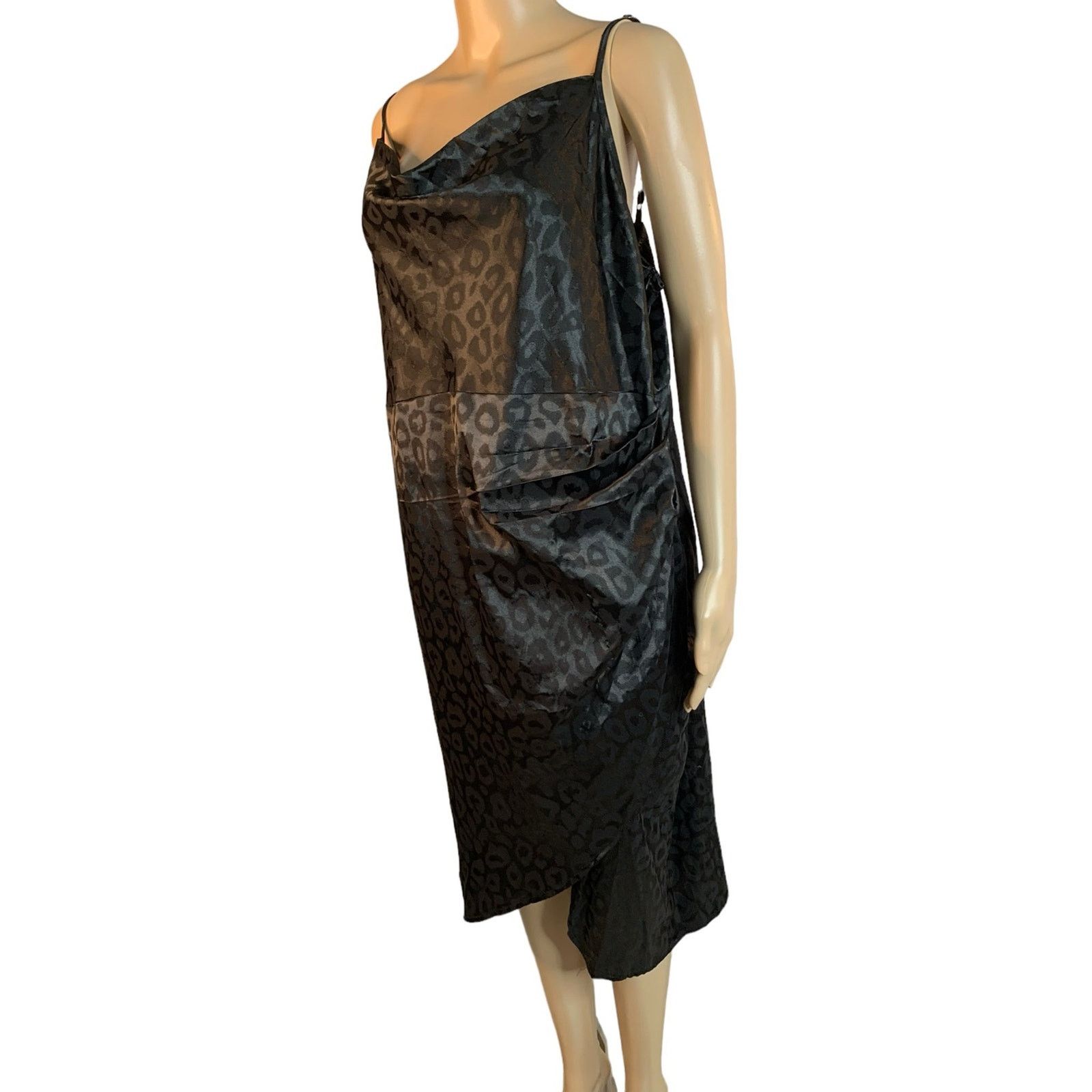 Shein SHEIN Womens 4X Black Leopard Nightdress Adjustable Straps Size 4XL / US 24-26 - 4 Thumbnail