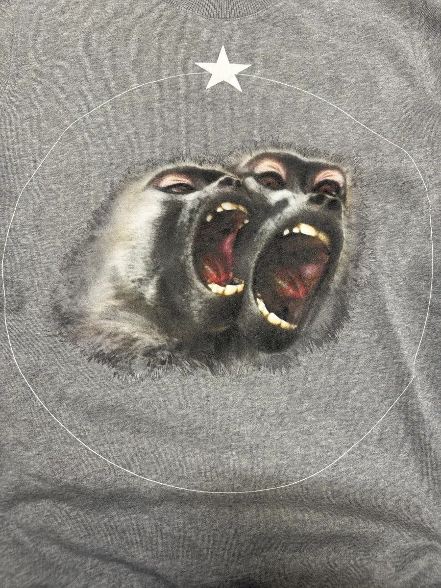 Givenchy SS2016 Givenchy Monkeys Grey Star Sweater by Riccardo Tisci Size US M / EU 48-50 / 2 - 9 Thumbnail