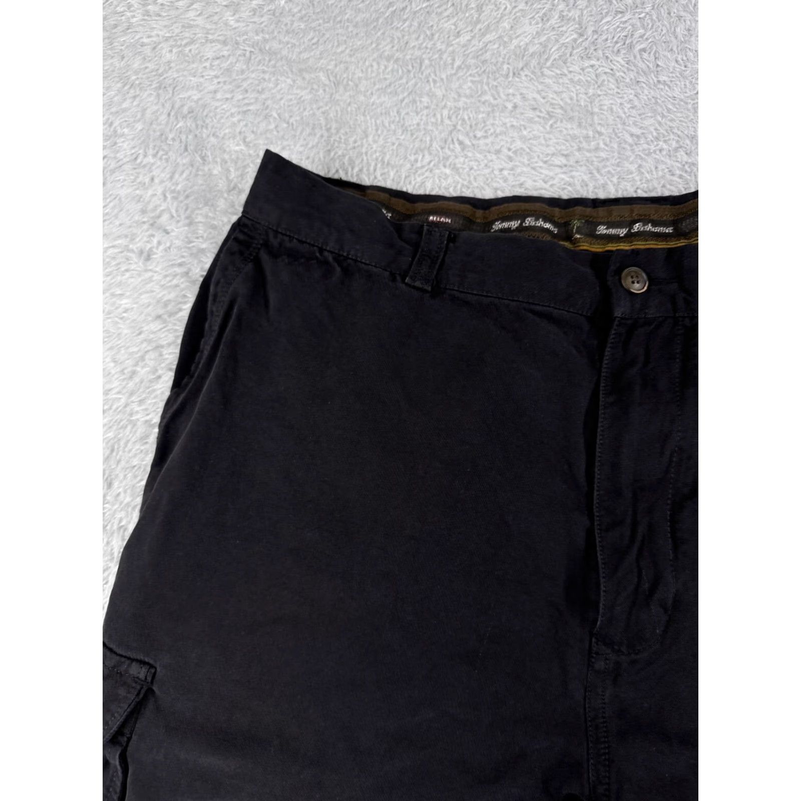 Tommy Bahama VINTAGE? No. Tommy Bahama Shorts Mens Cargo Silk Black 34 Adult Regular Inseam 10in Pockets Quick Dry Beach Vacation Mens Size US 34 / EU 50 - 5 Thumbnail