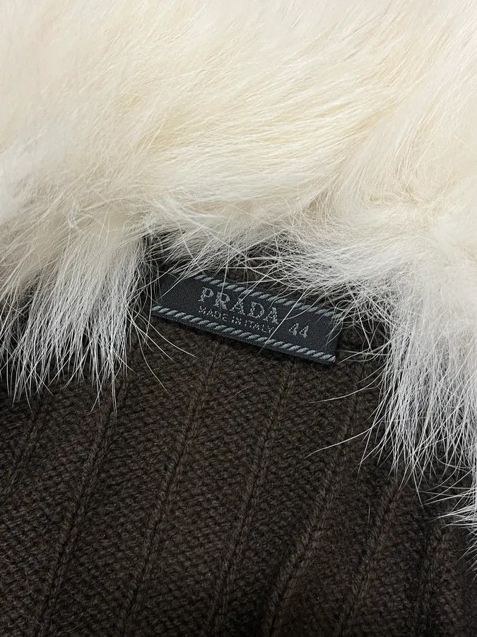 Prada 2000s Prada Brown Fur Collar Cardigan Sweater Size M / US 6-8 / IT 42-44 - 9 Thumbnail
