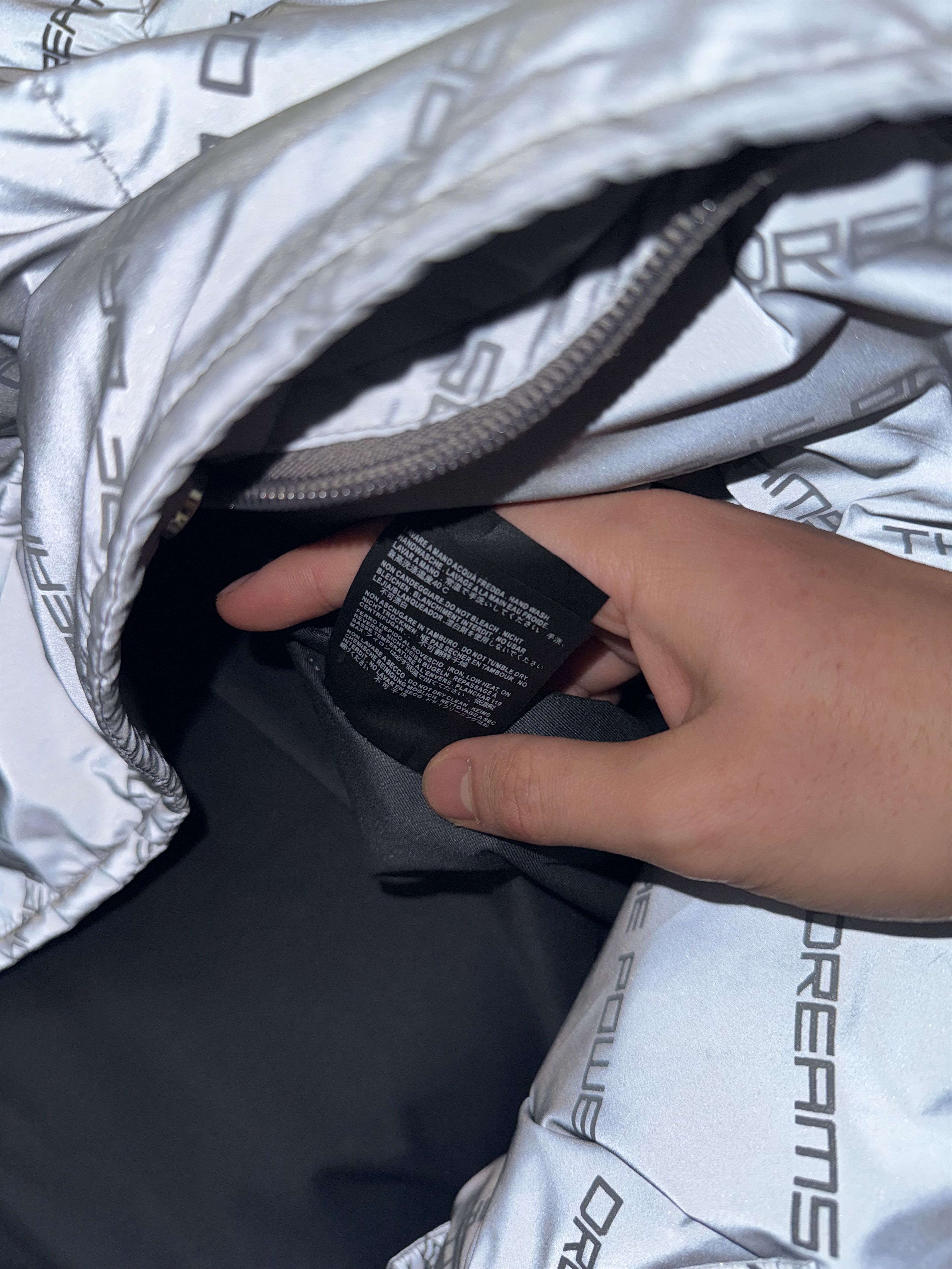 Balenciaga Balenciaga Reflective Power of Dreams Puffer Jacket Size US XS / EU 42 / 0 - 11 Thumbnail