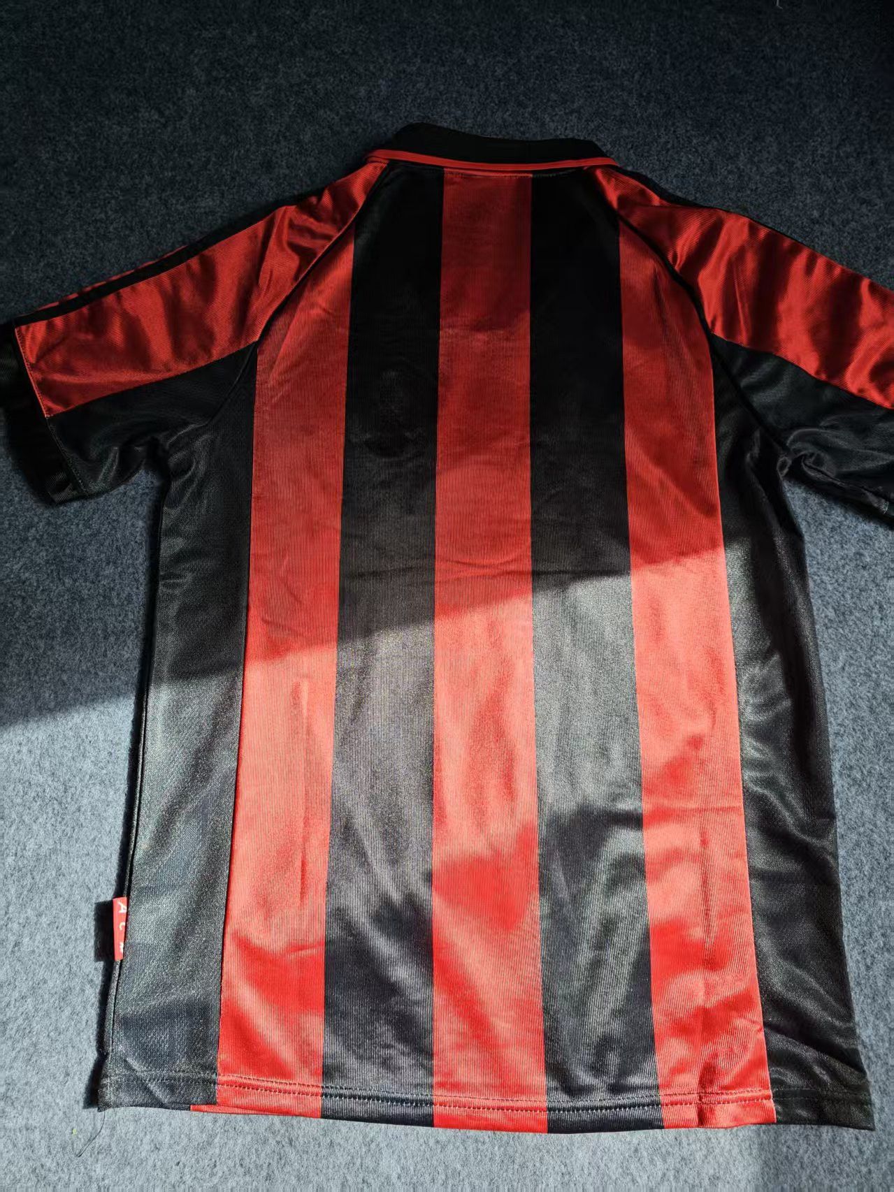 Other 1998 00 AC Milan Jersey Home Size US M / EU 48-50 / 2 - 2 Thumbnail