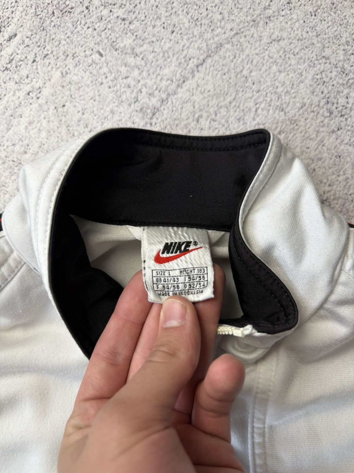 Nike Vintage Nike Zip Up Hoodie USA Big Swoosh Y2K Size US L / EU 52-54 / 3 - 18 Thumbnail