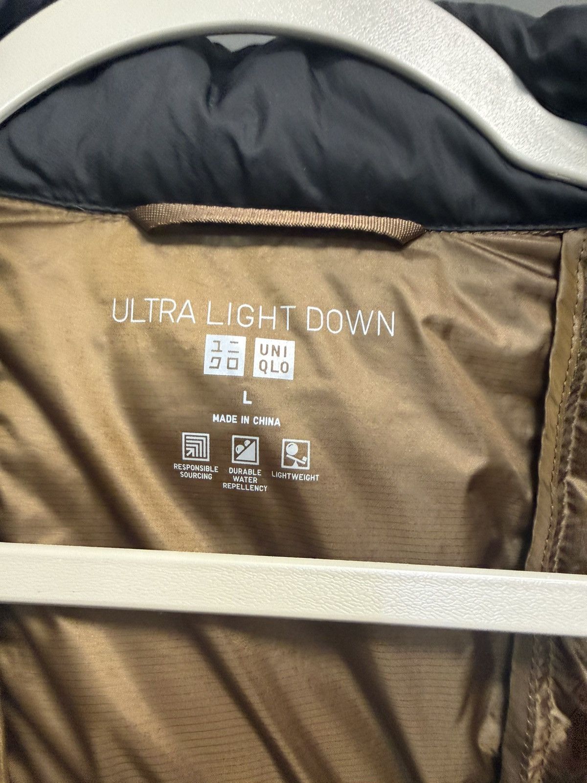 Uniqlo Uniqlo Ultra Light Down Jacket Size US L / EU 52-54 / 3 - 3 Thumbnail