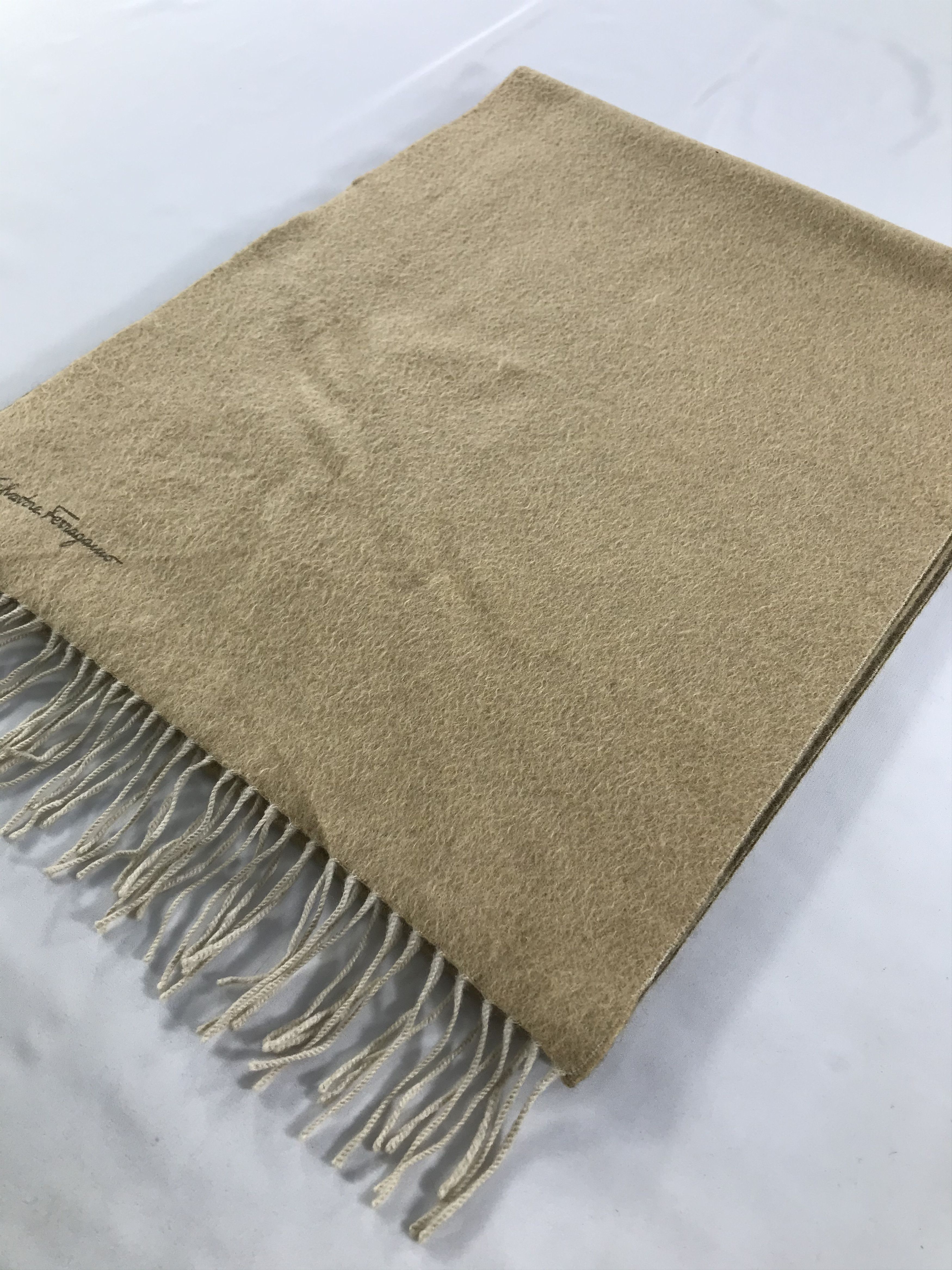 Salvatore Ferragamo Vintage Salvatore Ferragamo Scarf/Muffler/Neckwear MF1381 Size ONE SIZE - 3 Thumbnail