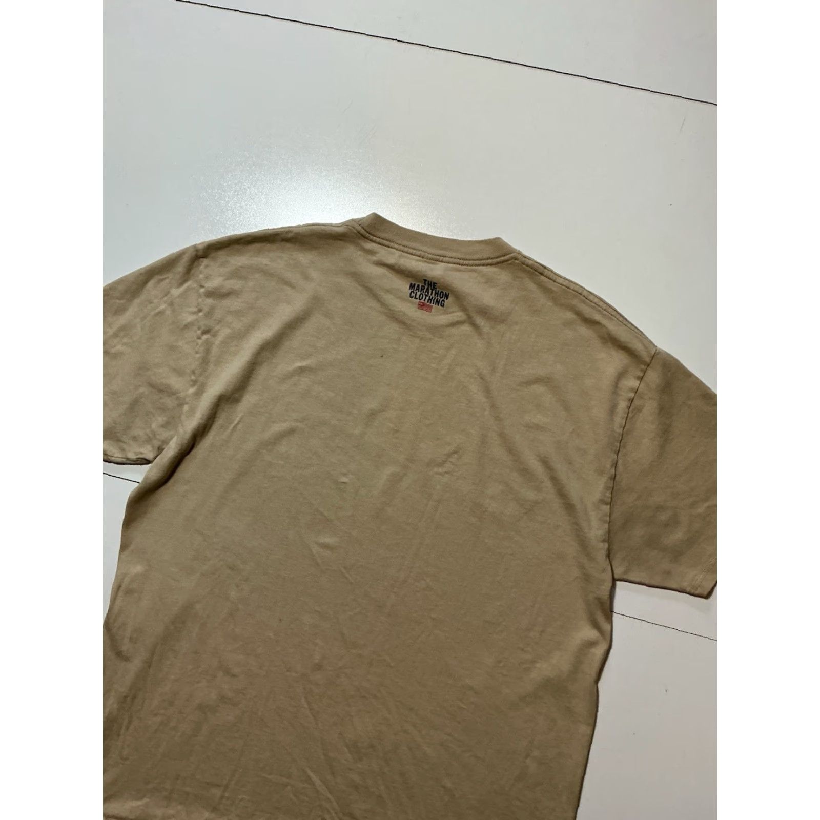 Vintage VINTAGE The Marathon Clothing TMC Nipsey Hussle Flag Graphic Beige Crewneck T-Shirt XL Men Size US XL / EU 56 / 4 - 6 Thumbnail