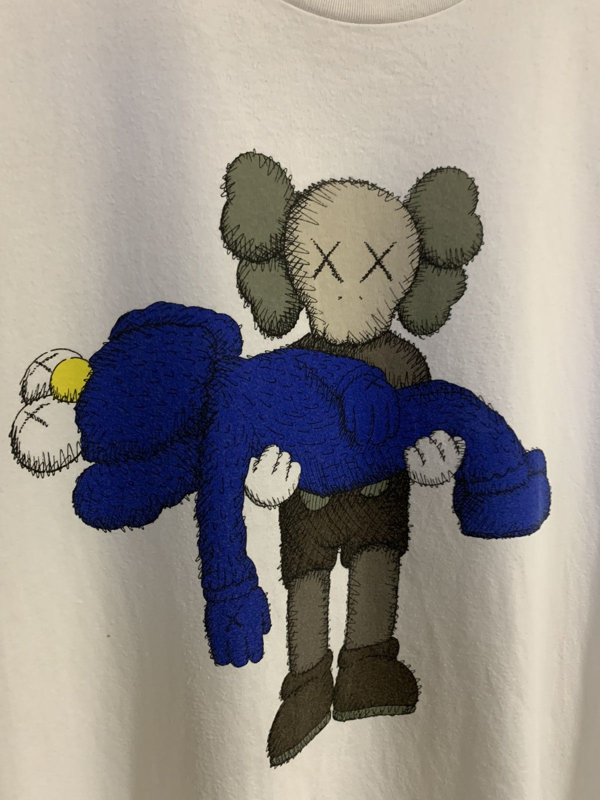 Uniqlo Uniqlo Kaws Tee Size US XL / EU 56 / 4 - 2 Thumbnail