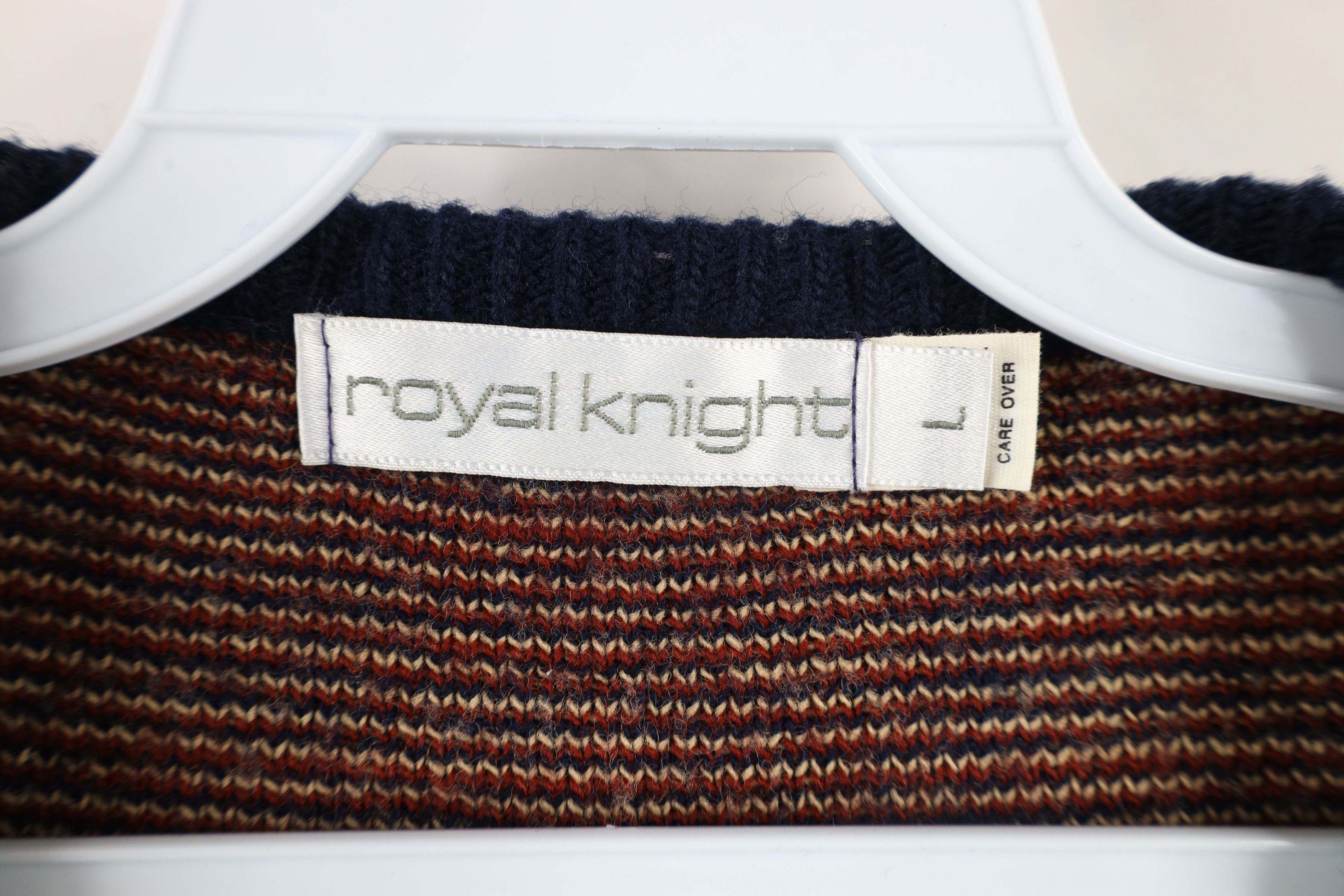 Vintage Vintage 70s Streetwear Diamond Knit V-Neck Sweater Vest USA Size US L / EU 52-54 / 3 - 5 Thumbnail