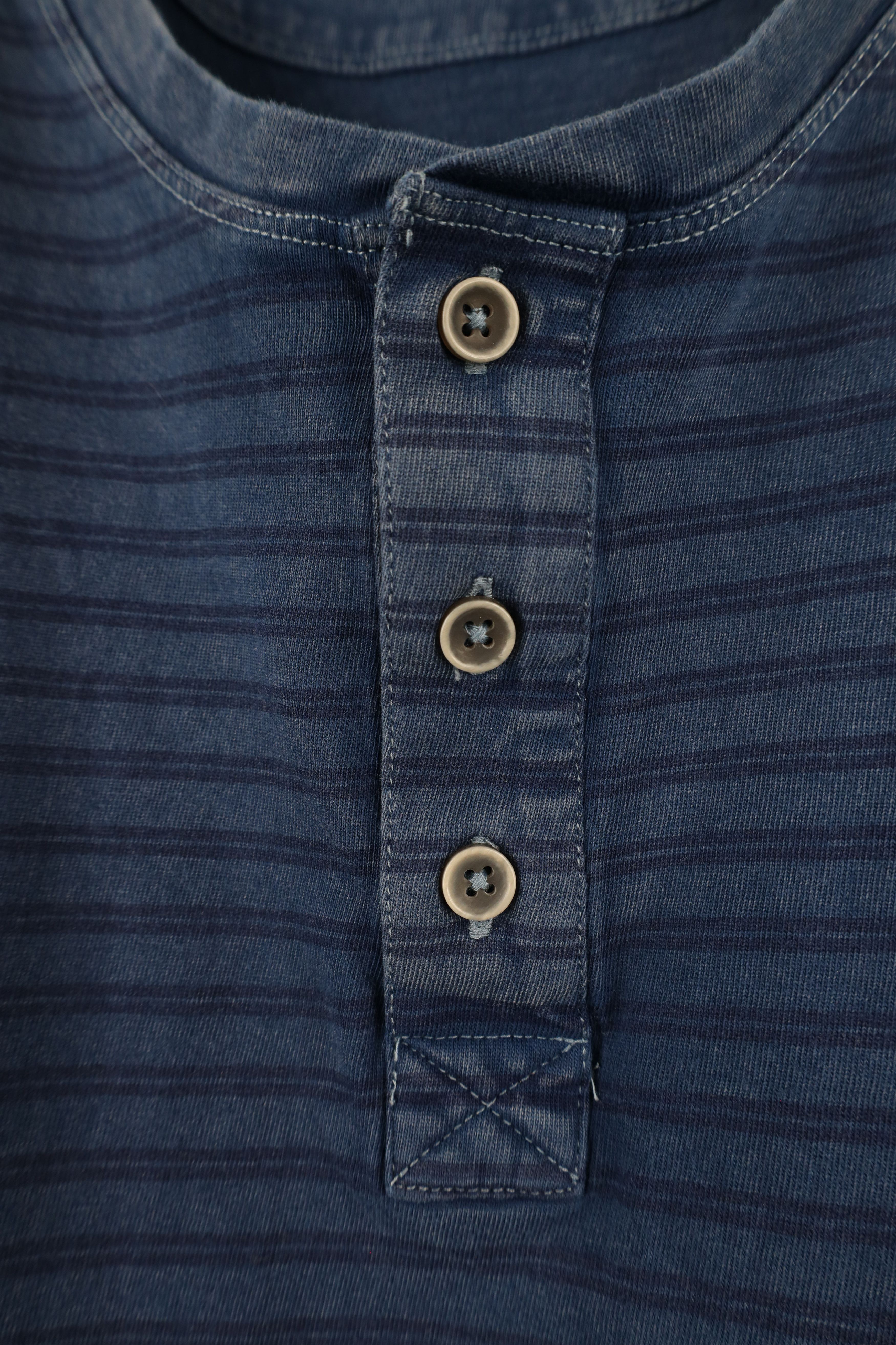 Tommy Bahama × Vintage Tommy Bahama Stonewash Short Sleeve Henley T-Shirt Blue Size US XL / EU 56 / 4 - 4 Thumbnail