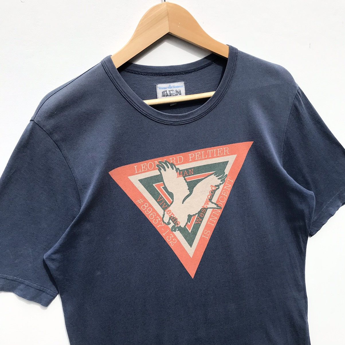 Vivienne Westwood Vivienne Westwood Leonard Peltier Is Innocent Shirt SunFaded Size US S / EU 44-46 / 1 - 7 Thumbnail