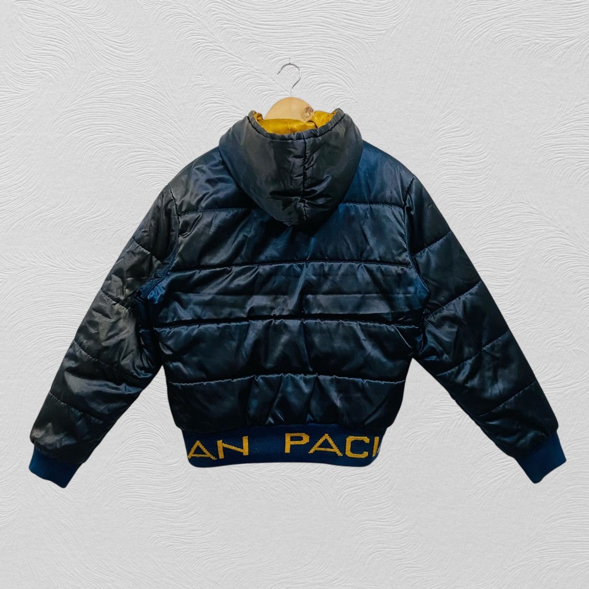 Ocean Pacific Vintage ocean pacific hooded bomber jacket puffer Size US L / EU 52-54 / 3 - 2 Thumbnail