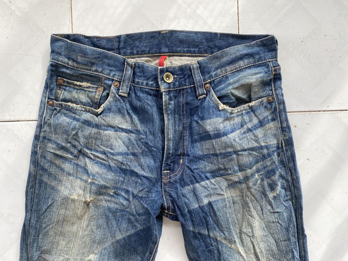 Undercover × Uniqlo UJ Regular Straight Fit Distressed Denim Size US 32 / EU 48 - 7 Thumbnail
