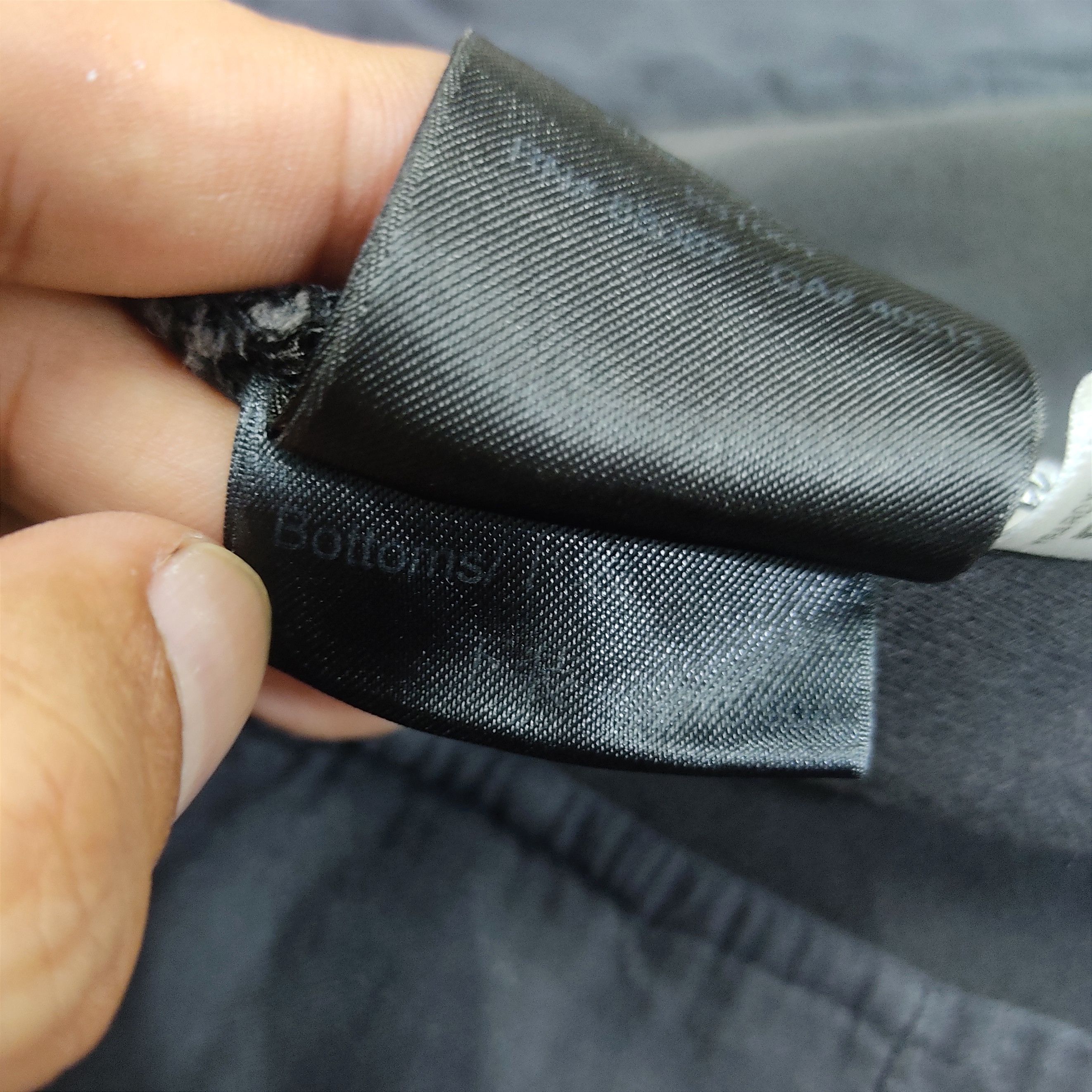 Adidas Y-3 ADIDAS YOHJI YAMAMOTO 3/4 Jogger Pants Size US 34 / EU 50 - 19 Thumbnail