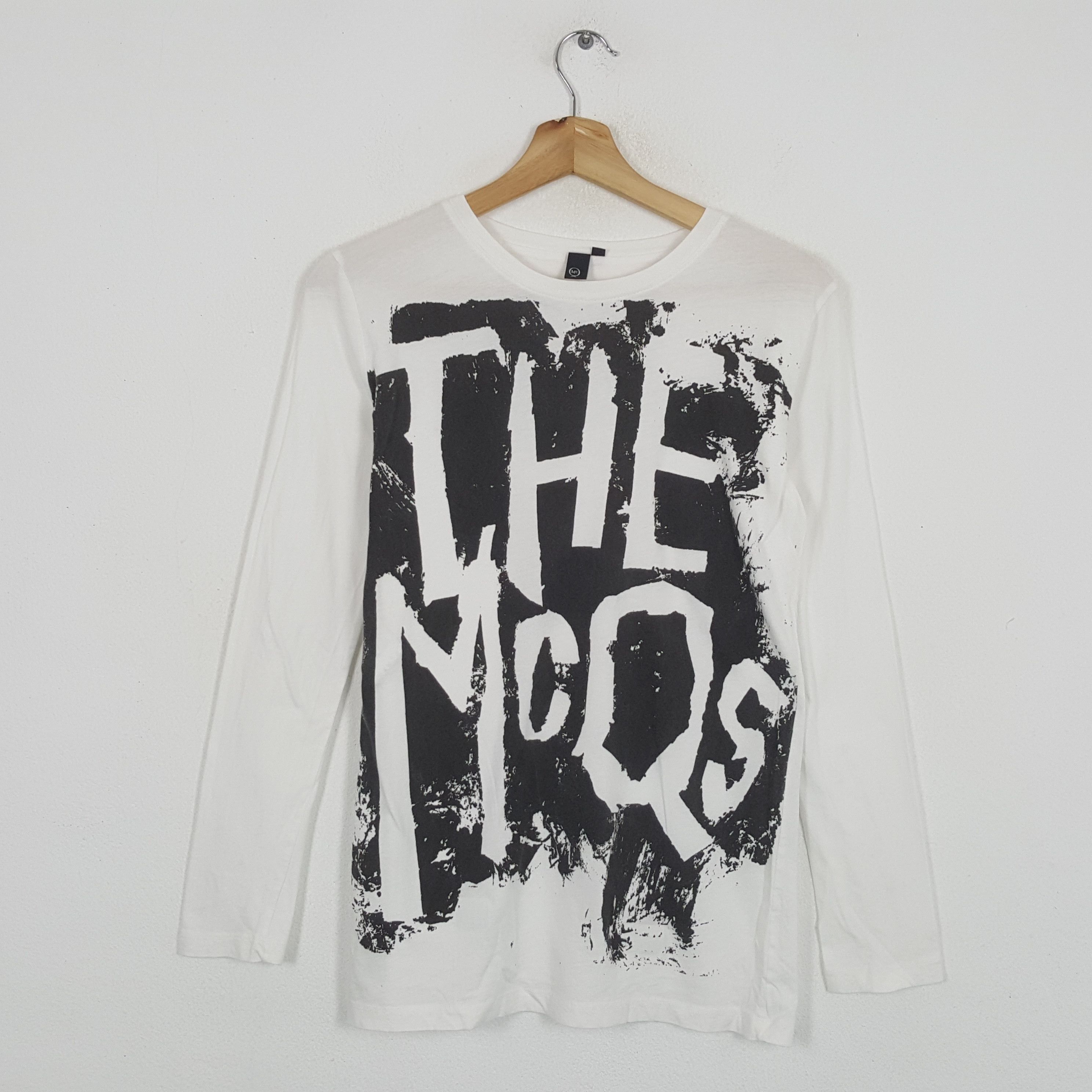Alexander McQueen × MCQ × Vintage Vintage MC QUEENS Alexander McQueen Fashion T-Shirts Size US S / EU 44-46 / 1 - 1 Thumbnail