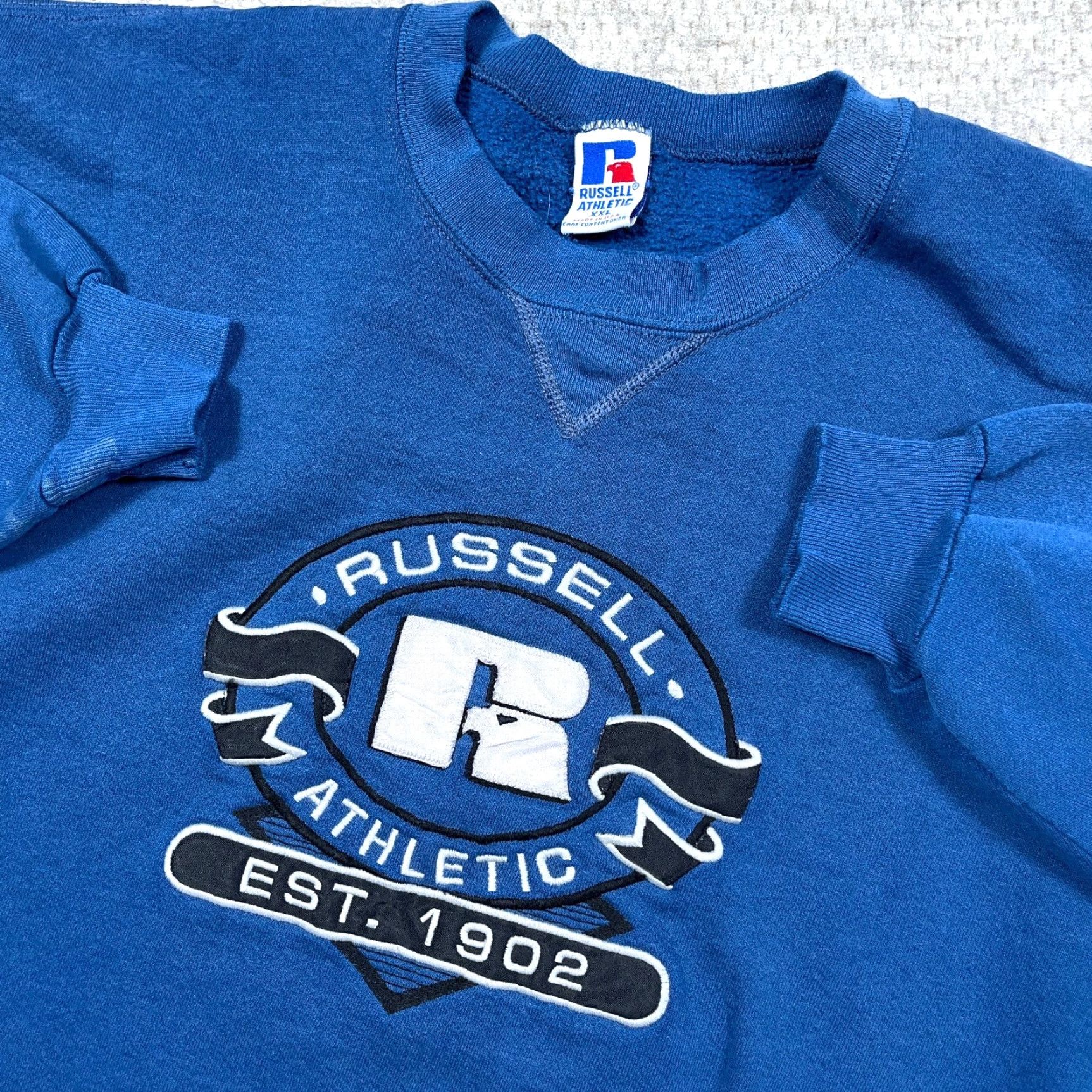 Russell Athletic Vintage Russell Sweatshirt Men 2XL Blue Crewneck USA 90s Spellout Embroidered Sweatshirt Size US XXL / EU 58 / 5 - 2 Thumbnail