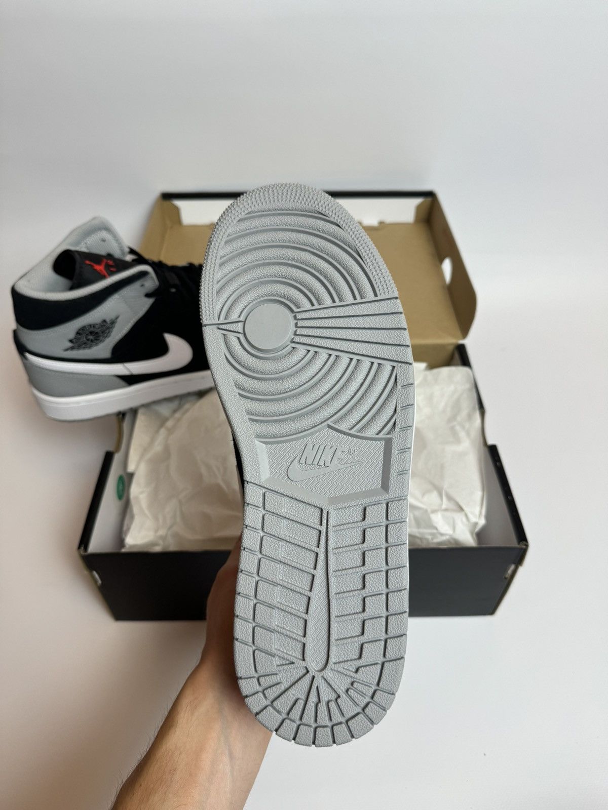 Jordan Brand × Nike Nike Air Jordan 1 Mid SE DM1200 016 9.5US Size US 9.5 / EU 42-43 - 5 Thumbnail