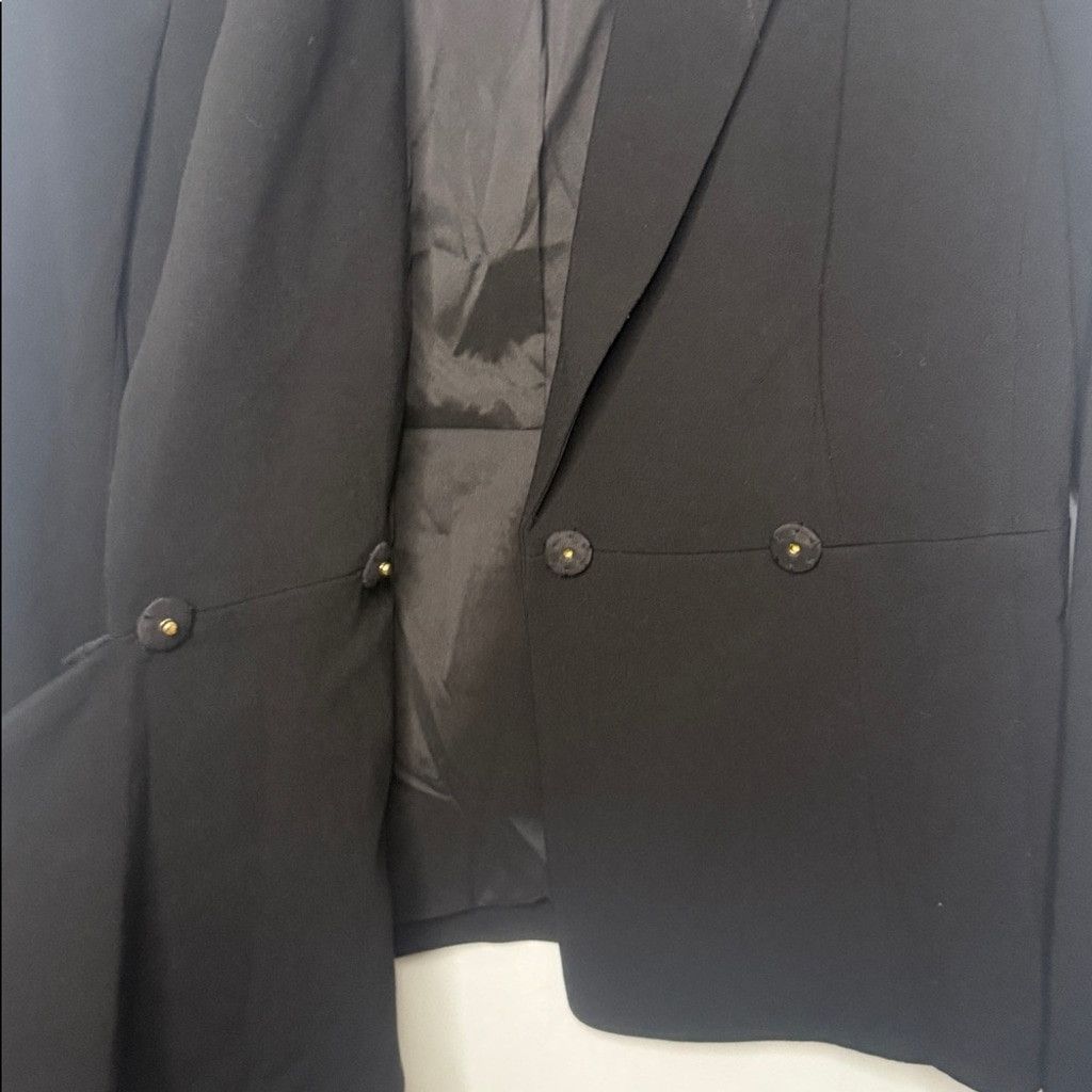 Donna Karan NWT Donna Karan double breasted black asymmetrical jacket 4 Size S / US 4 / IT 40 - 6 Thumbnail