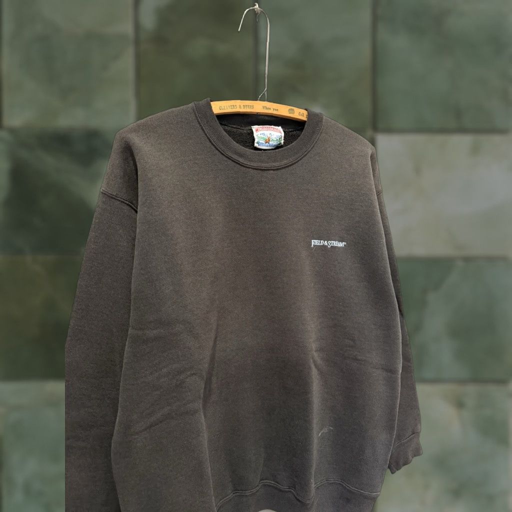 Vintage VINTAGE Field And Stream Sweatshirt L Black Embroidered 90s Pullover Mens Large Size US L / EU 52-54 / 3 - 1 Thumbnail