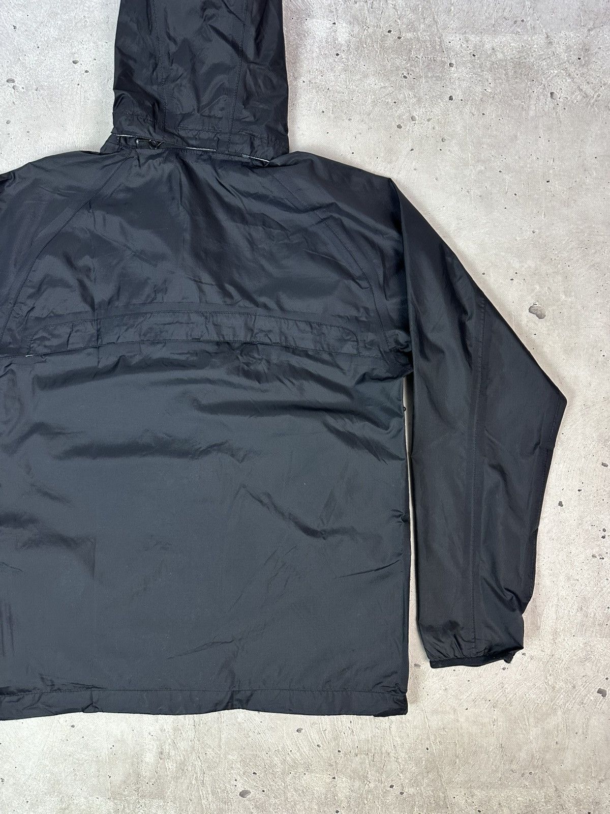 Other Quechua Balck Nylon Men’s Light Membrane Hooded Jacket Size US S / EU 44-46 / 1 - 13 Thumbnail