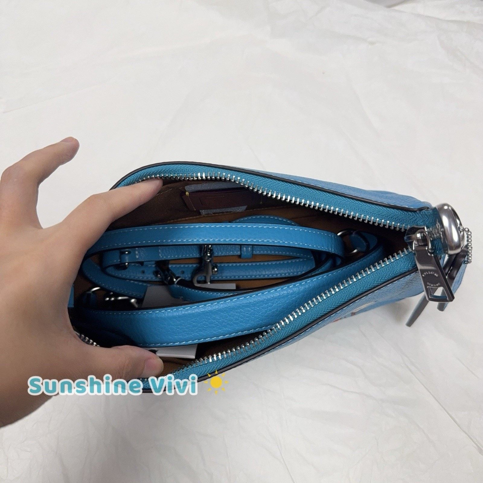 Coach NWT Coach X Peanuts Teri Bag Linus Parrot Blue CBM31 Size ONE SIZE - 5 Thumbnail