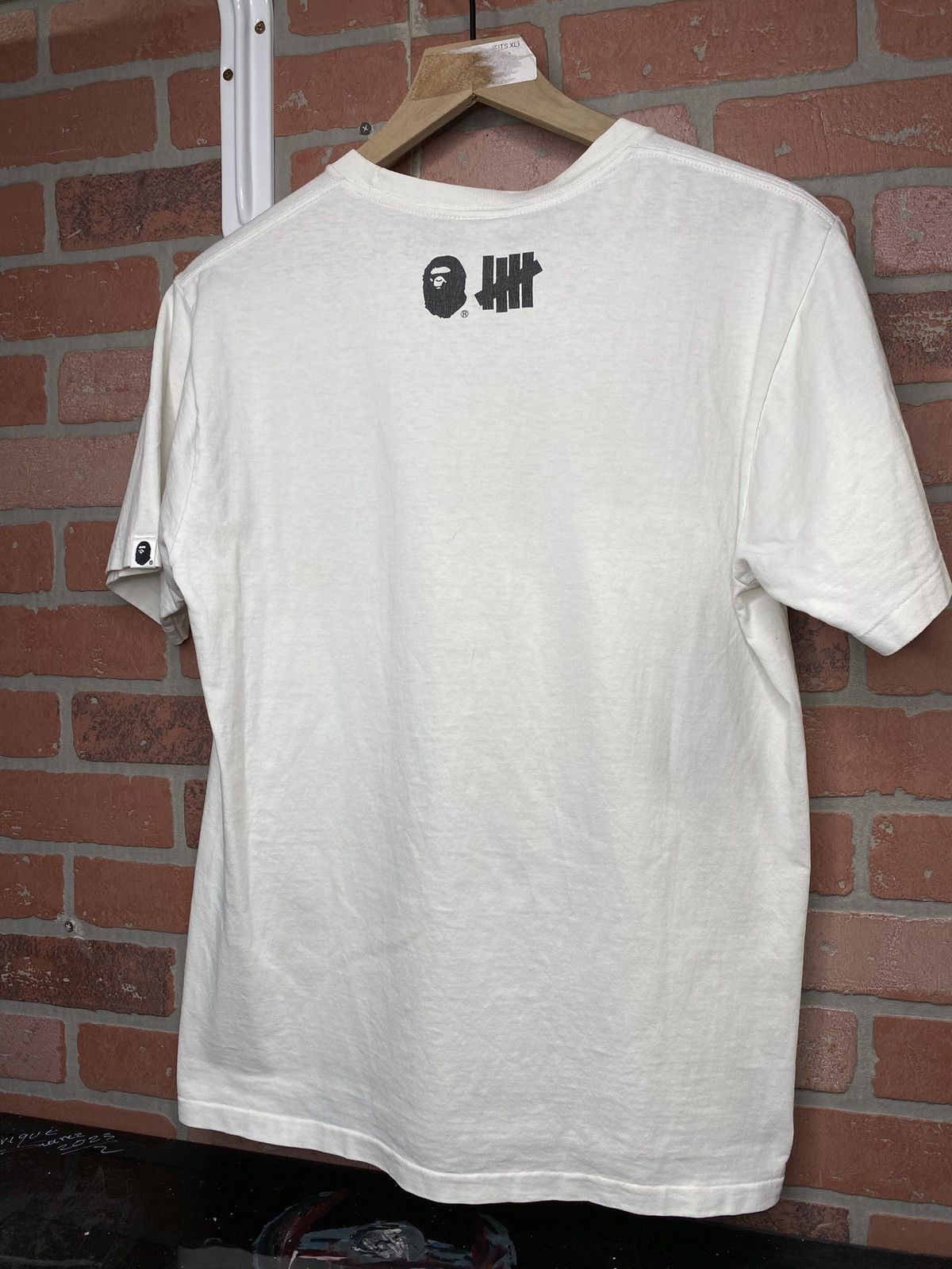 Bape A Bathing Ape Undefeated Bape Head Camo T-Shirt Medium Size US M / EU 48-50 / 2 - 3 Thumbnail
