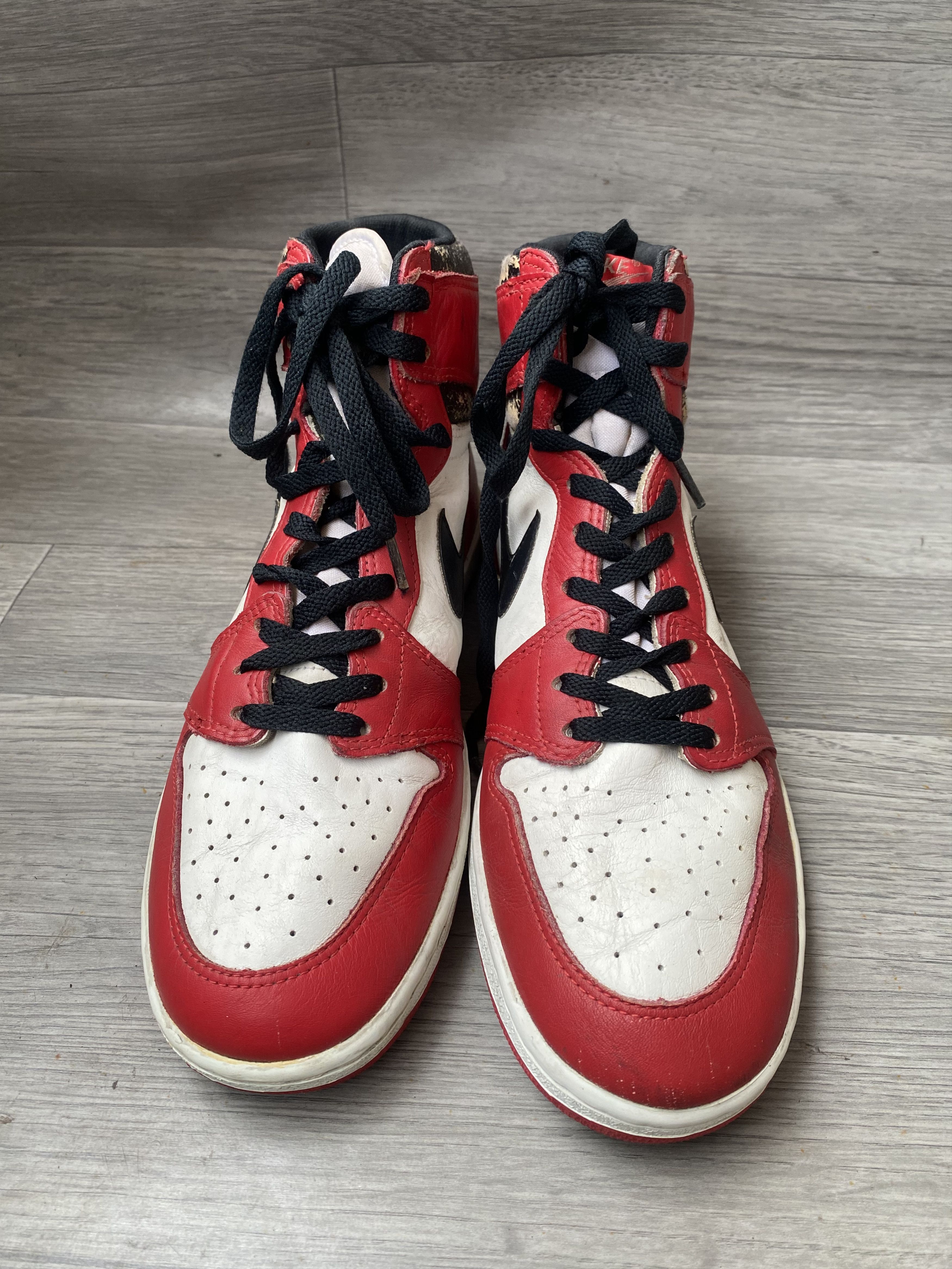 Nike Vintage Nike air jordan 1 OG 1985 Chicago sneakers sz 10.5 Size US 10 / EU 43 - 1 Thumbnail