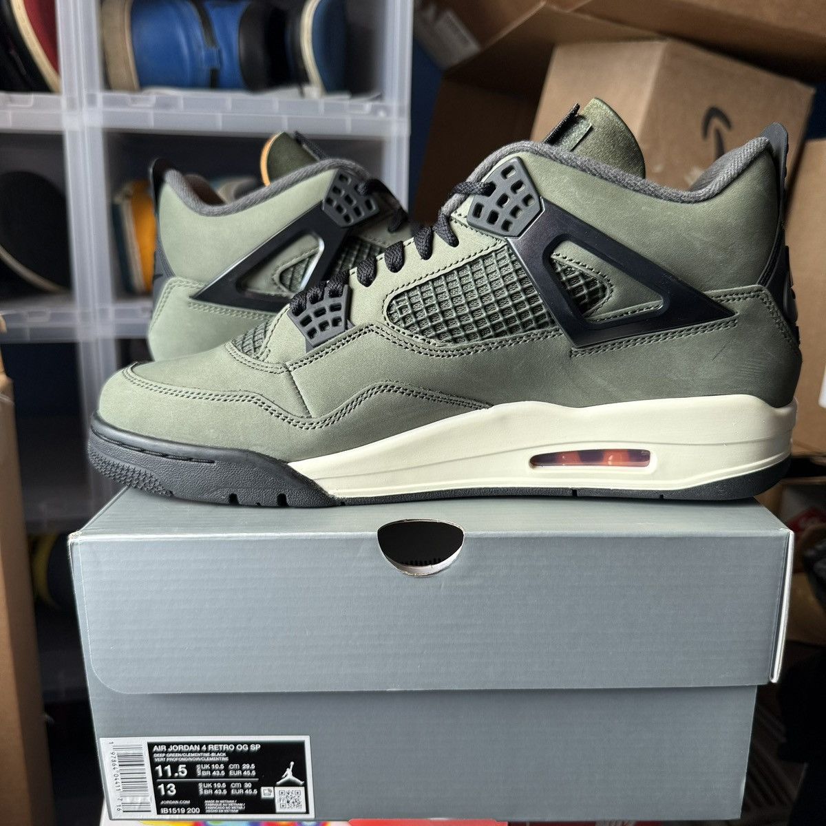 Nike Jordan 4 Retro OG SP 'Undefeated' Size US 11.5 / EU 44-45 - 4 Thumbnail