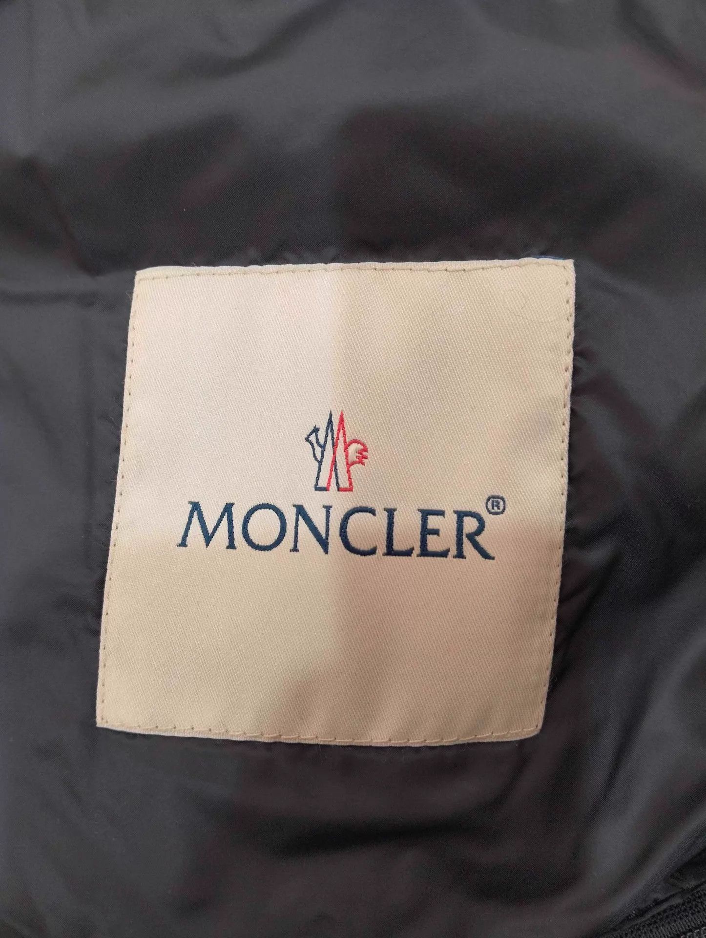 Moncler Moncler Stand Collar Short Down Jacket Size 2 Size XS / US 0-2 / IT 36-38 - 5 Thumbnail