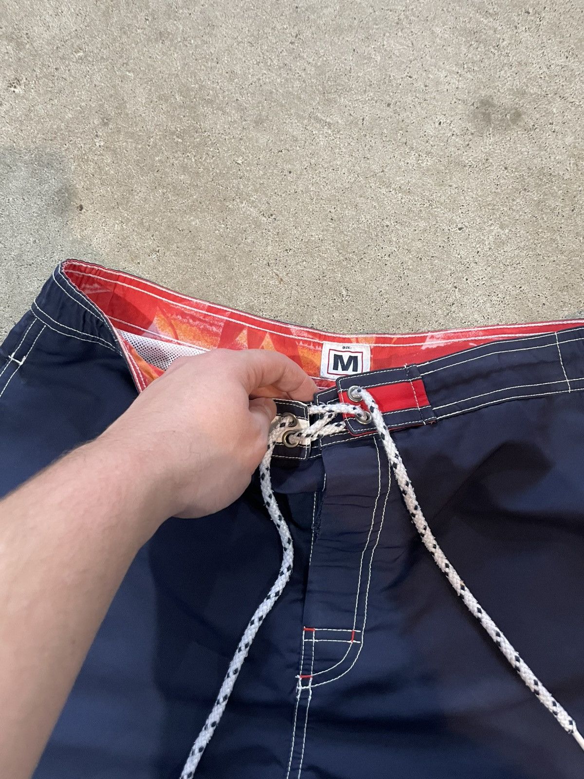 Tommy Hilfiger Early 2000’s Tommy Hilfiger Swim Shorts Size US 32 / EU 48 - 6 Thumbnail