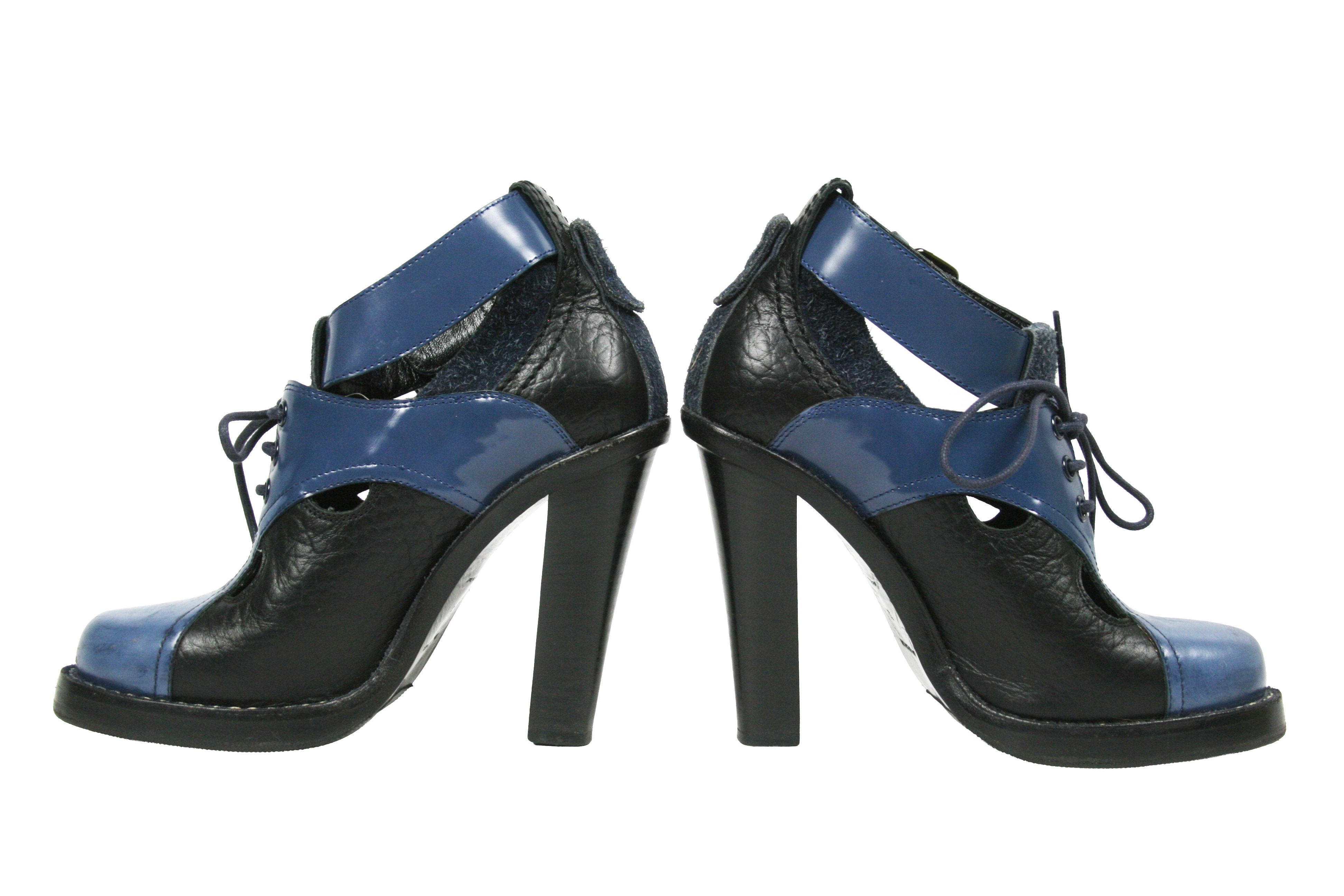 Balenciaga Cut Out Lace Up Heeled Leather Boots Size US 5 / IT 35 - 10 Thumbnail