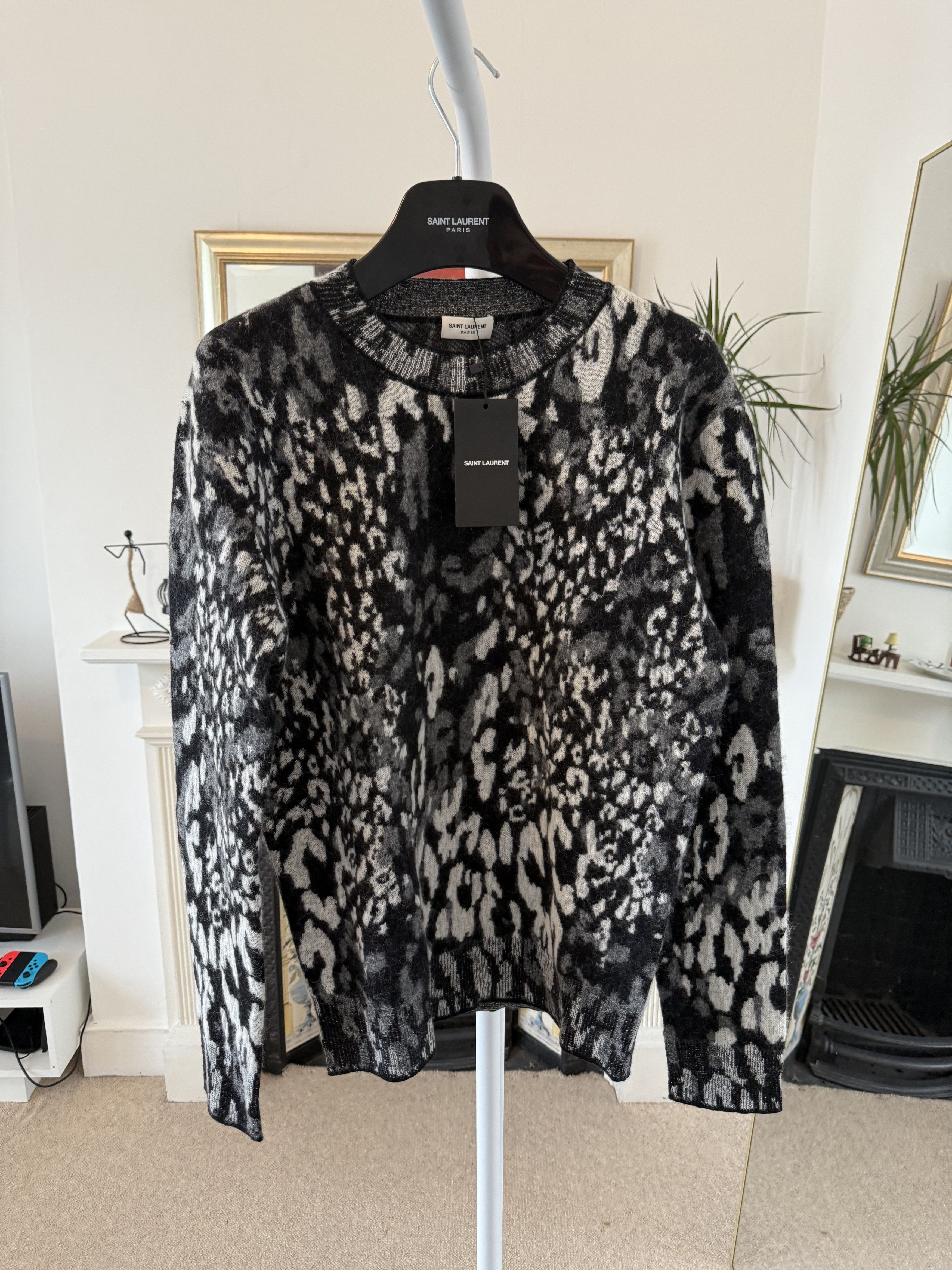 Saint Laurent Paris Saint Laurent wool leopard sweater Size US S / EU 44-46 / 1 - 1 Thumbnail