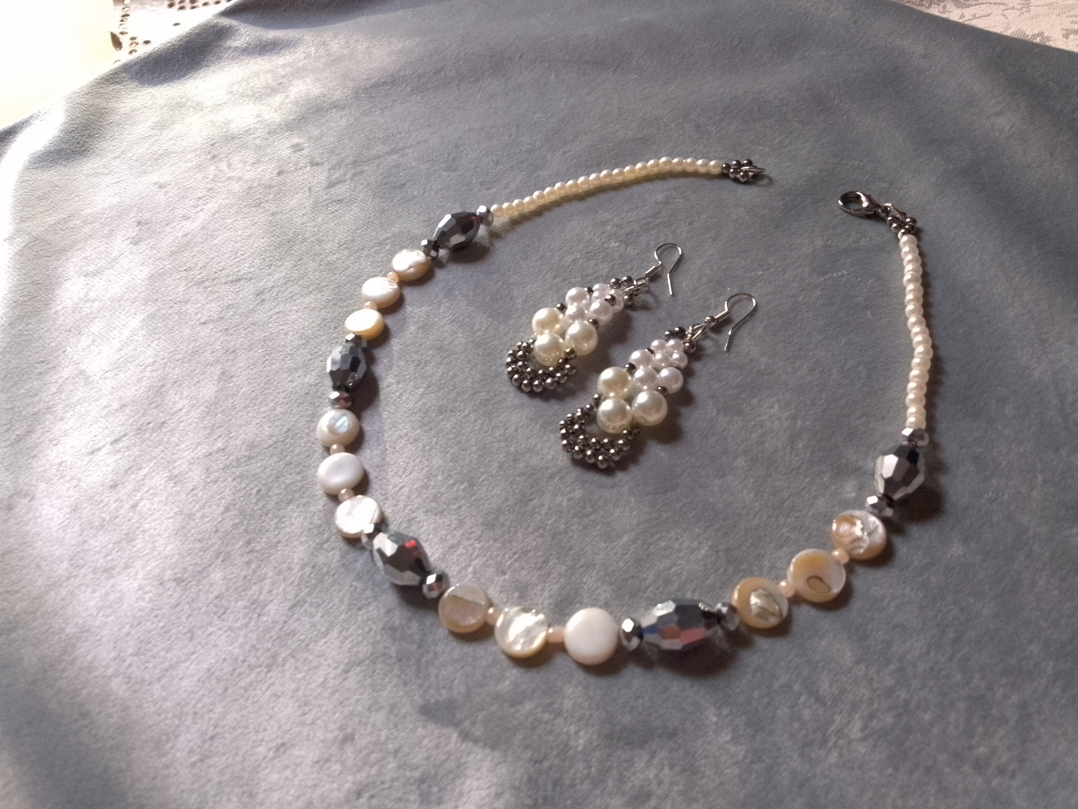 Handmade Necklace Mother Of Pearl+ Crystals+Pearl Earrings. Size ONE SIZE - 5 Thumbnail