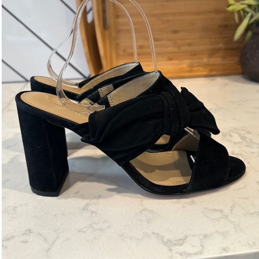 Ann Taylor Ann Taylor black suede bow block slide heels classic chic Size US 7 / IT 37 - 1 Thumbnail