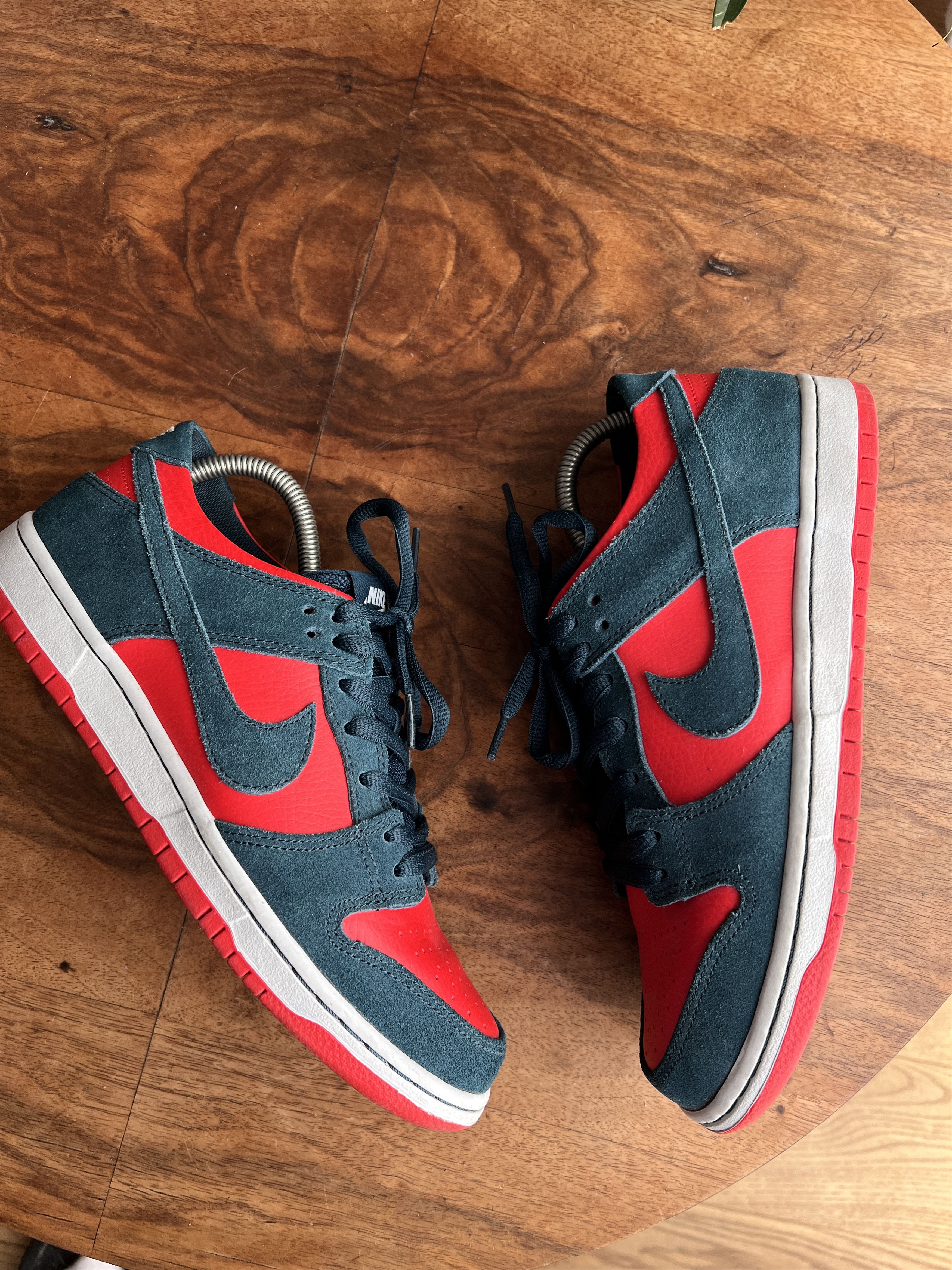 Nike SB Rare! Nike SB Zoom Dunk Low Reverse Shark sneakers shoes Size US 9 / EU 42 - 5 Thumbnail