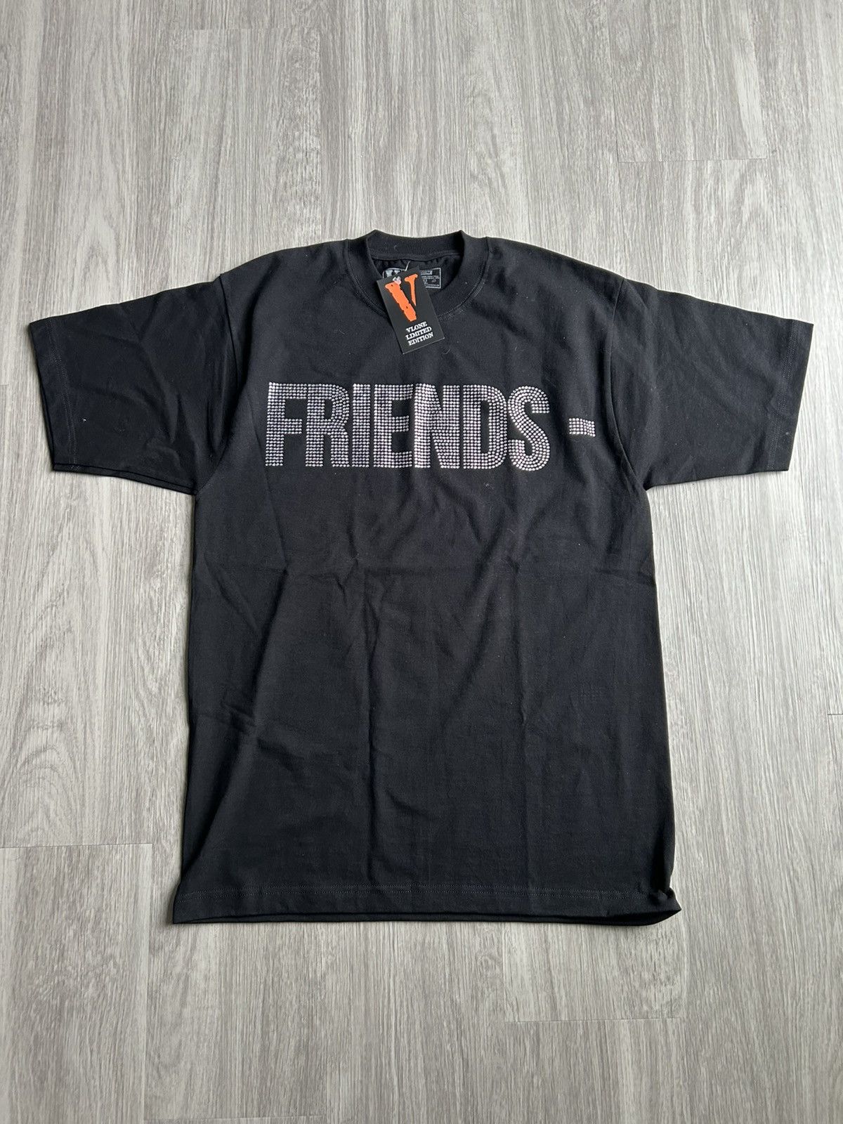 Vlone Vlone FRIENDS Rhinestone T-Shirt Size Medium Size US M / EU 48-50 / 2 - 1 Thumbnail