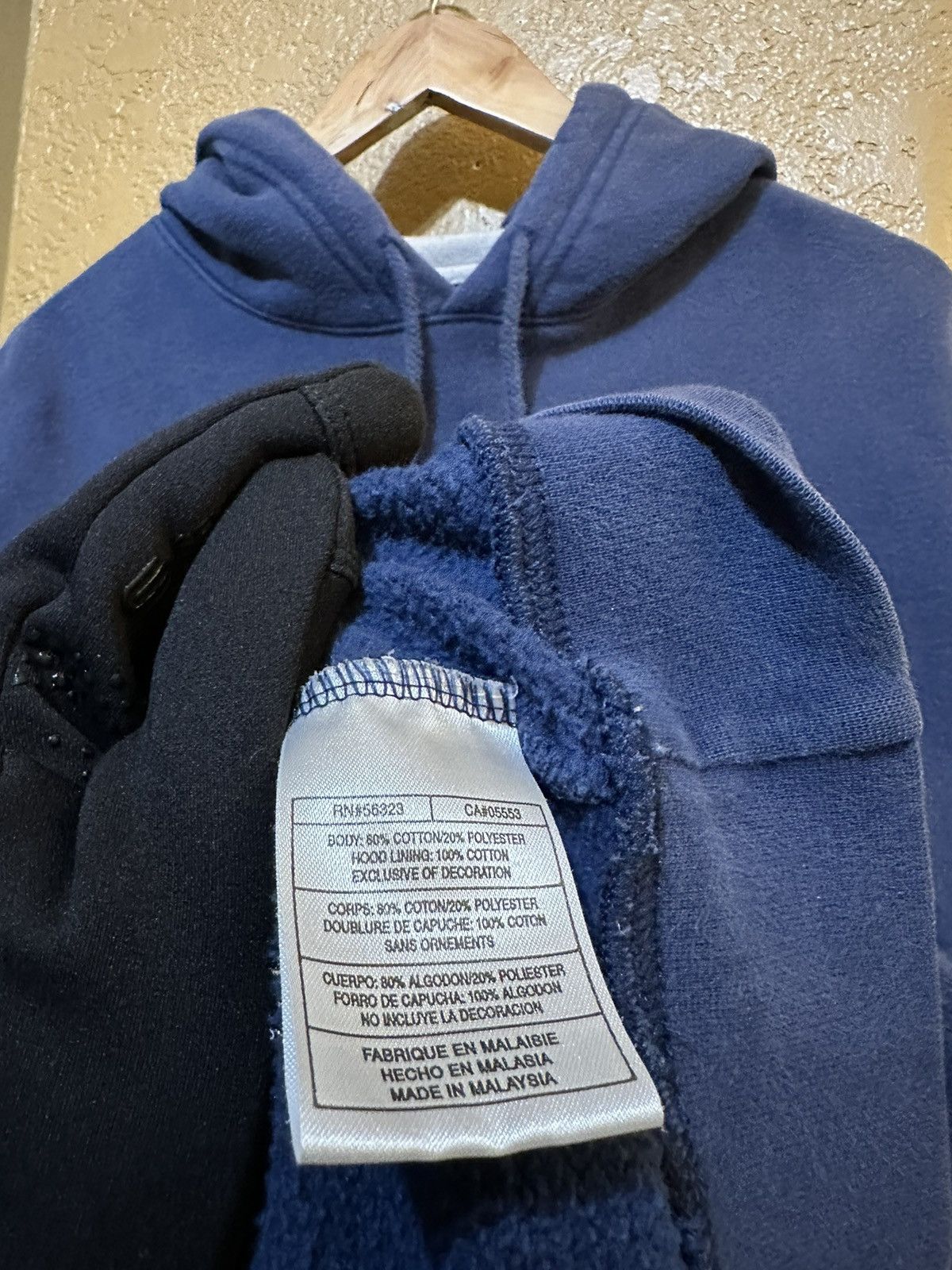Nike 📌 faded vintage Nike Center Swoosh hoodie Size US XL / EU 56 / 4 - 4 Thumbnail