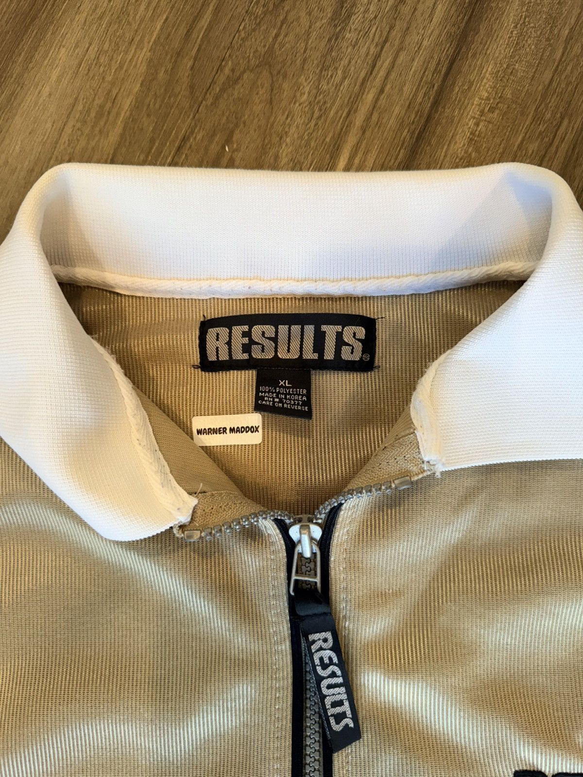 Other Vintage Y2K Results Jeans 1/4 Zip Polo shirt gold Blk Size US XL / EU 56 / 4 - 4 Thumbnail